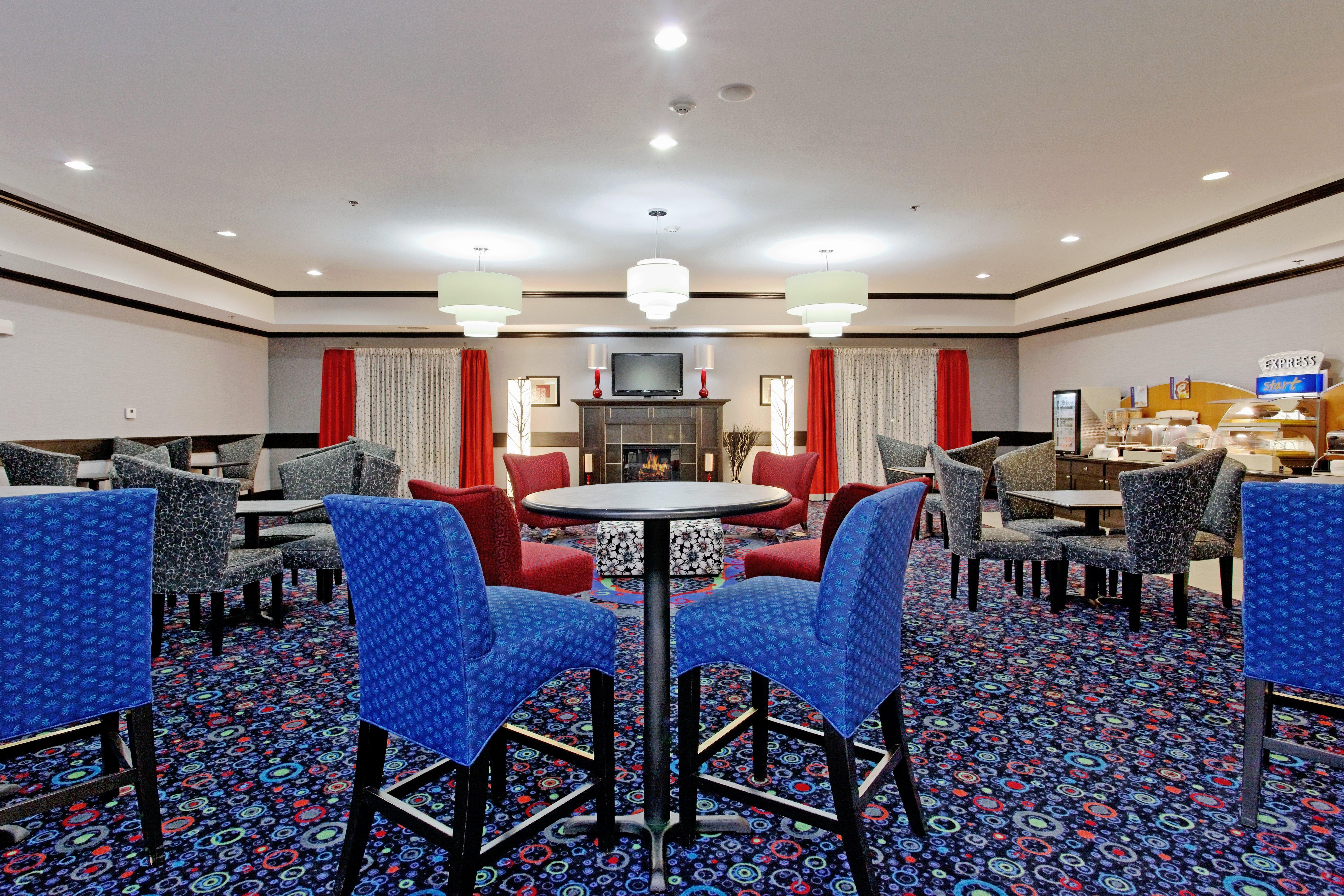 Holiday Inn Express & Suites Graham, An Ihg Hotel Exterior photo