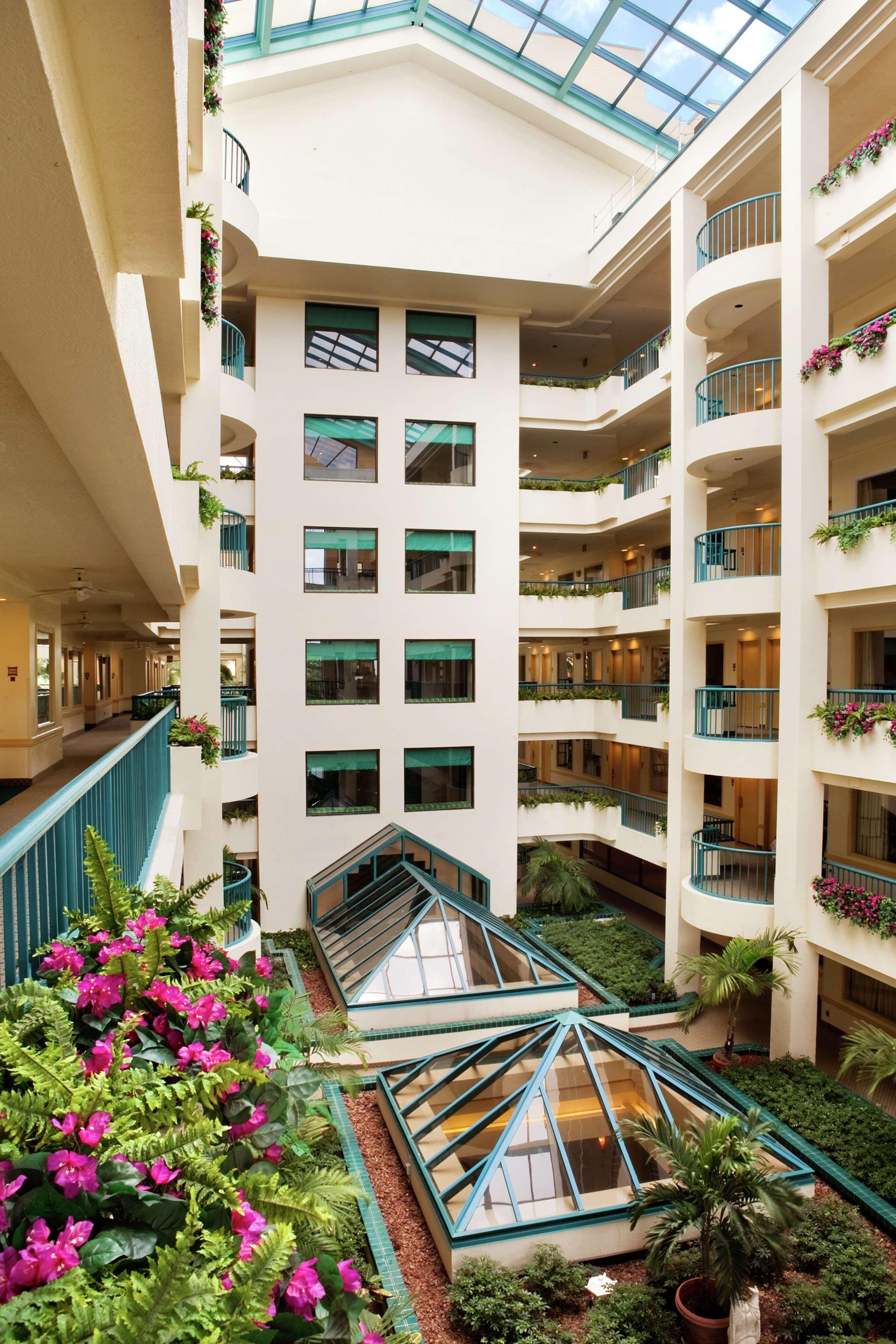 Hilton Boca Raton Suites Interior photo