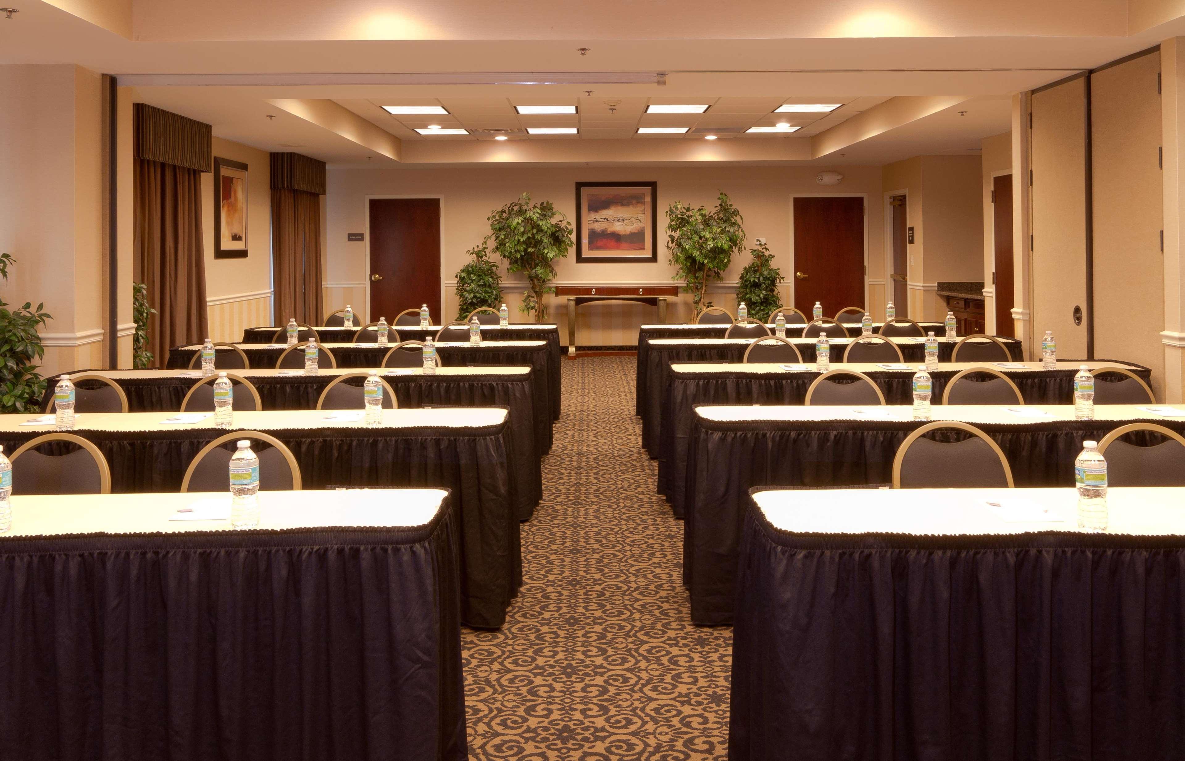 Hampton Inn & Suites Jacksonville-Airport Business photo