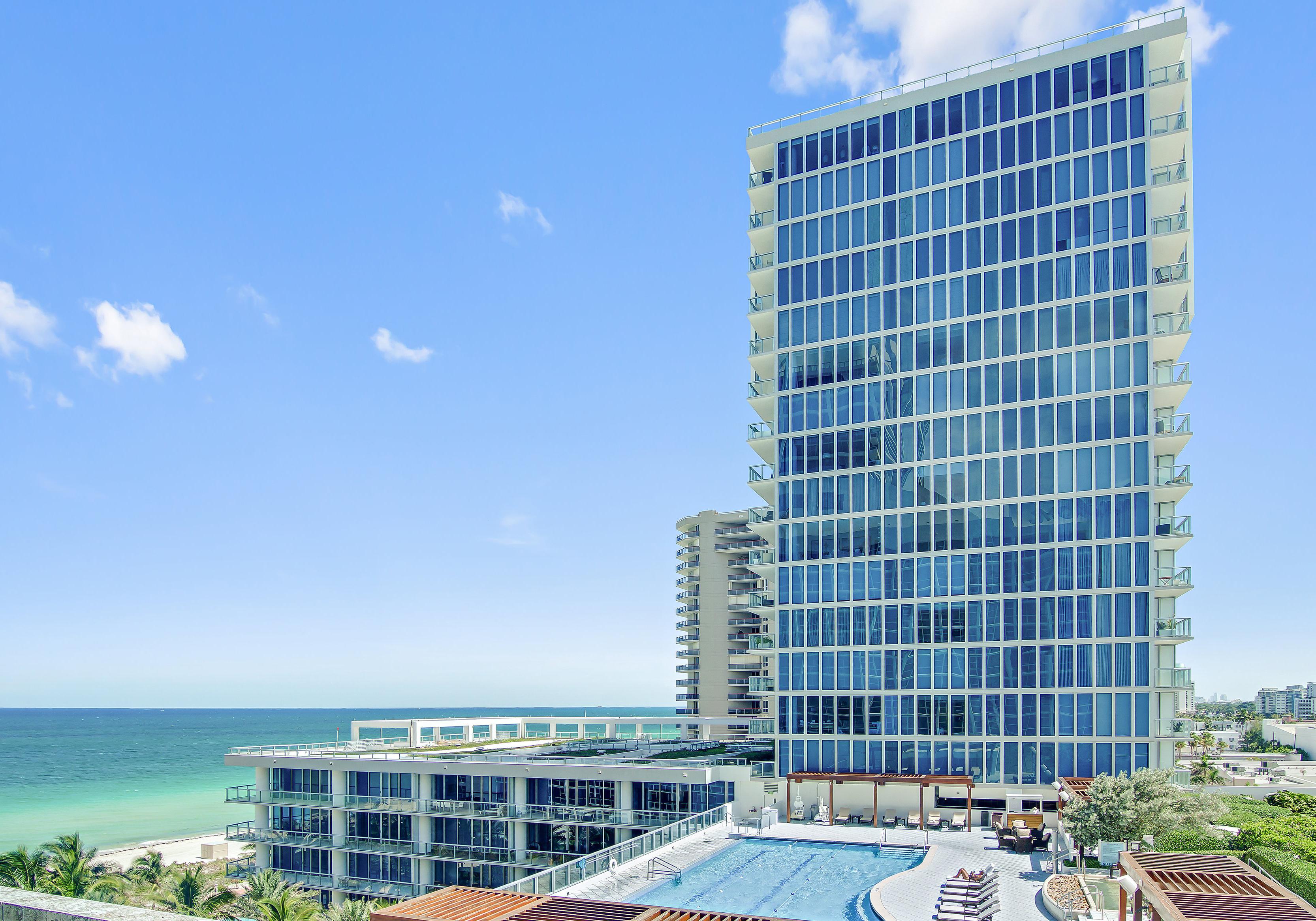 Carillon Miami Wellness Resort Miami Beach Exterior photo