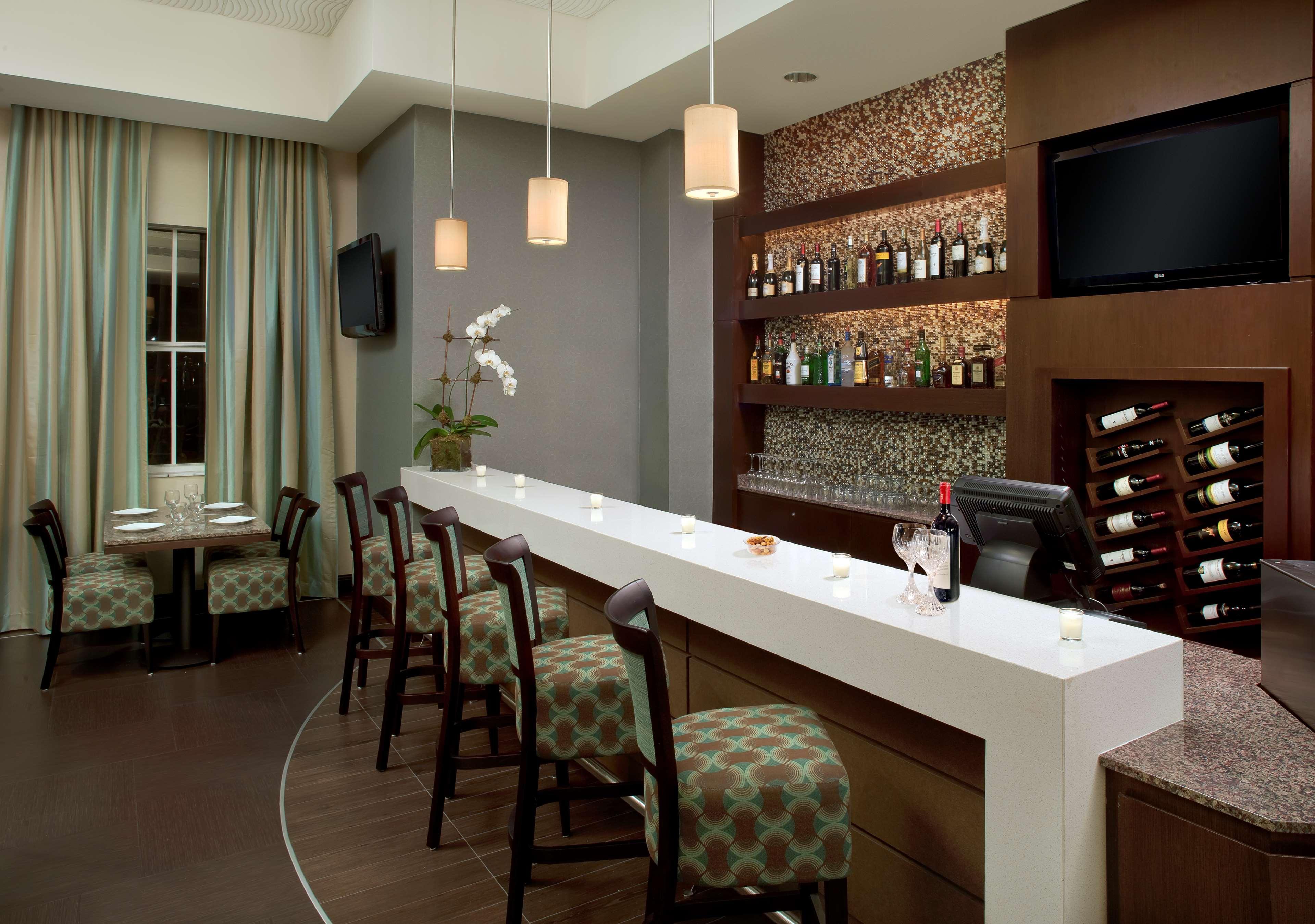 Best Western Premier Miami International Airport Hotel & Suites Coral Gables Restaurant photo