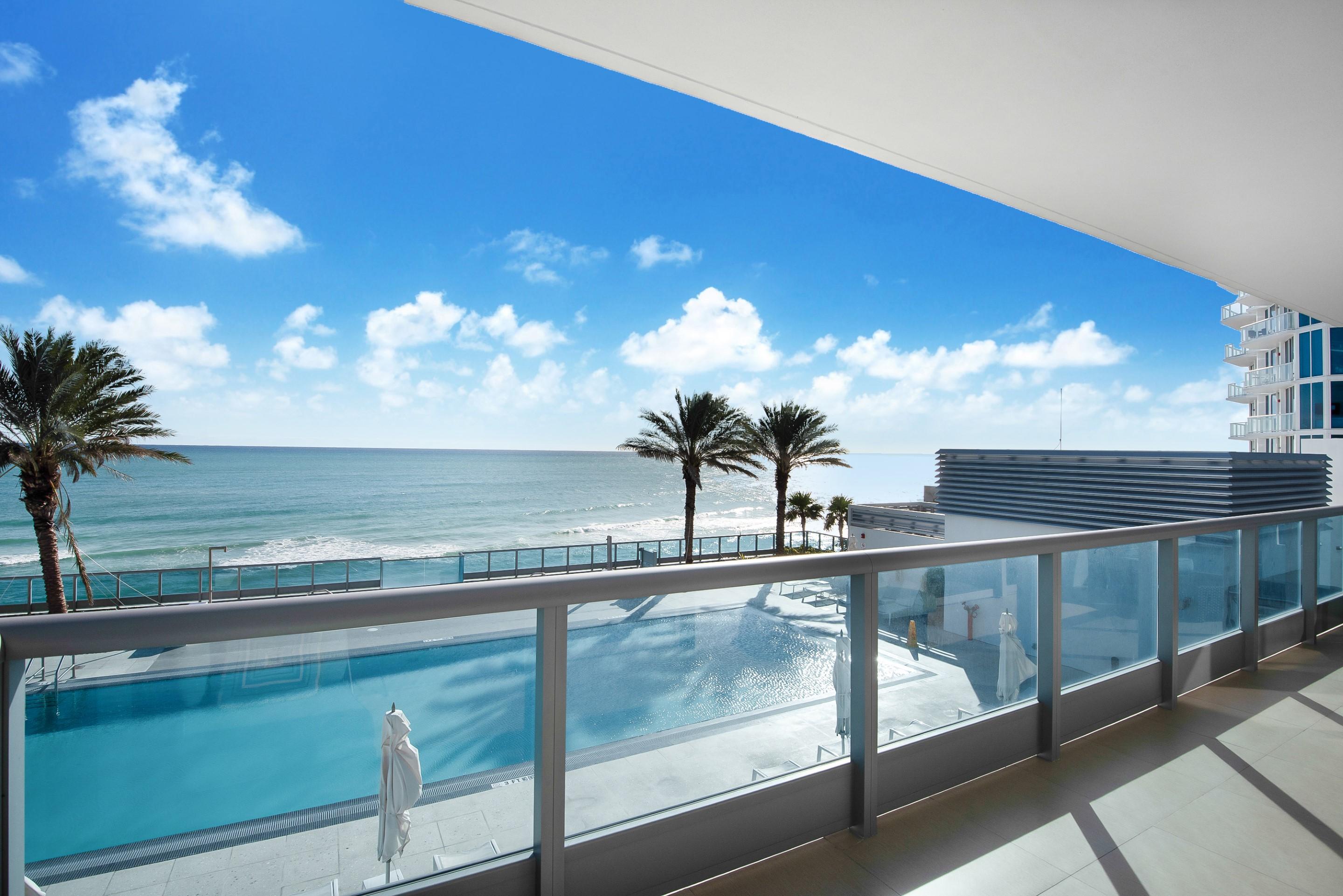 Churchill Suites Monte Carlo Miami Beach Exterior photo