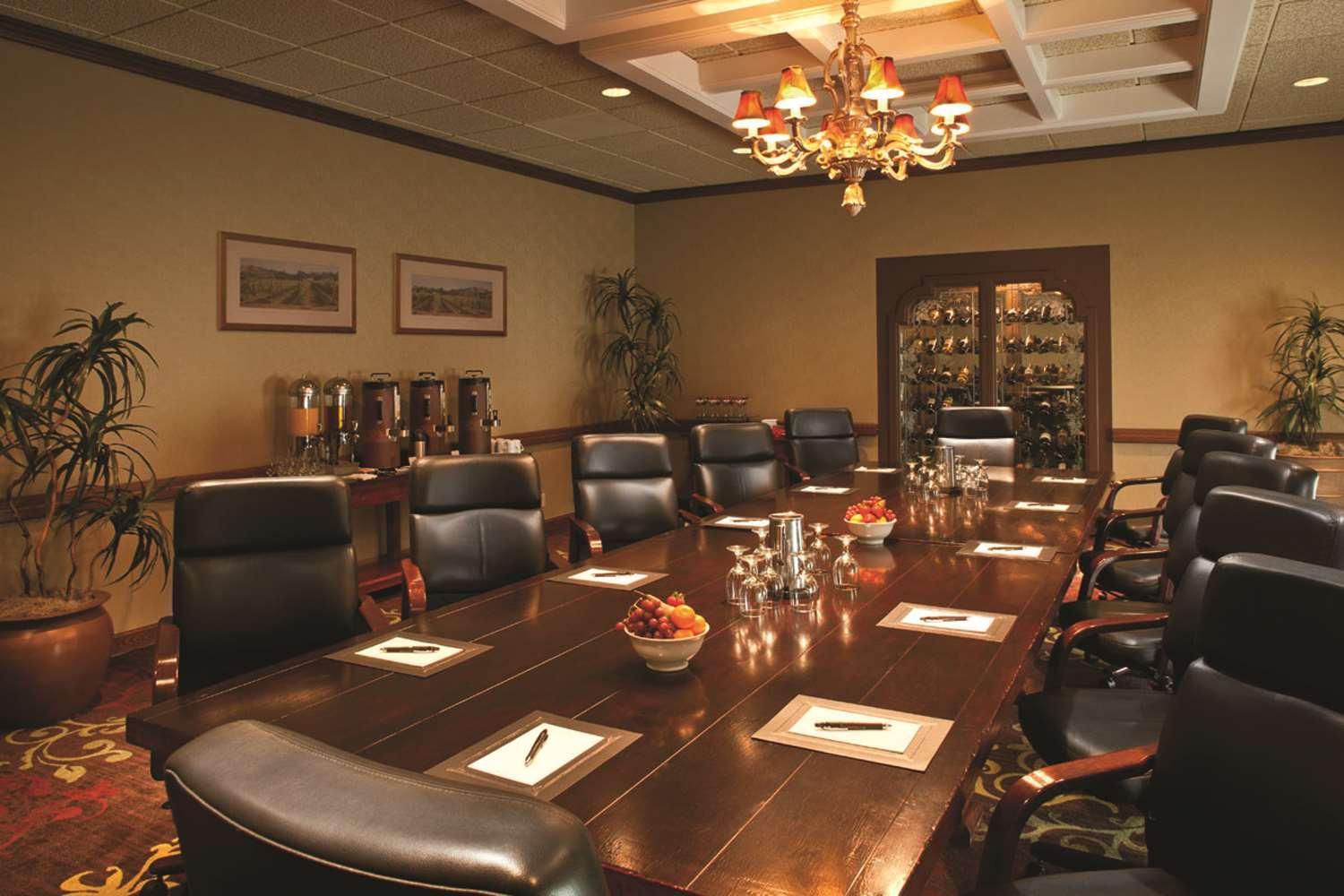 Doubletree By Hilton Sonoma Wine Country Hotel Rohnert Park Facilities photo