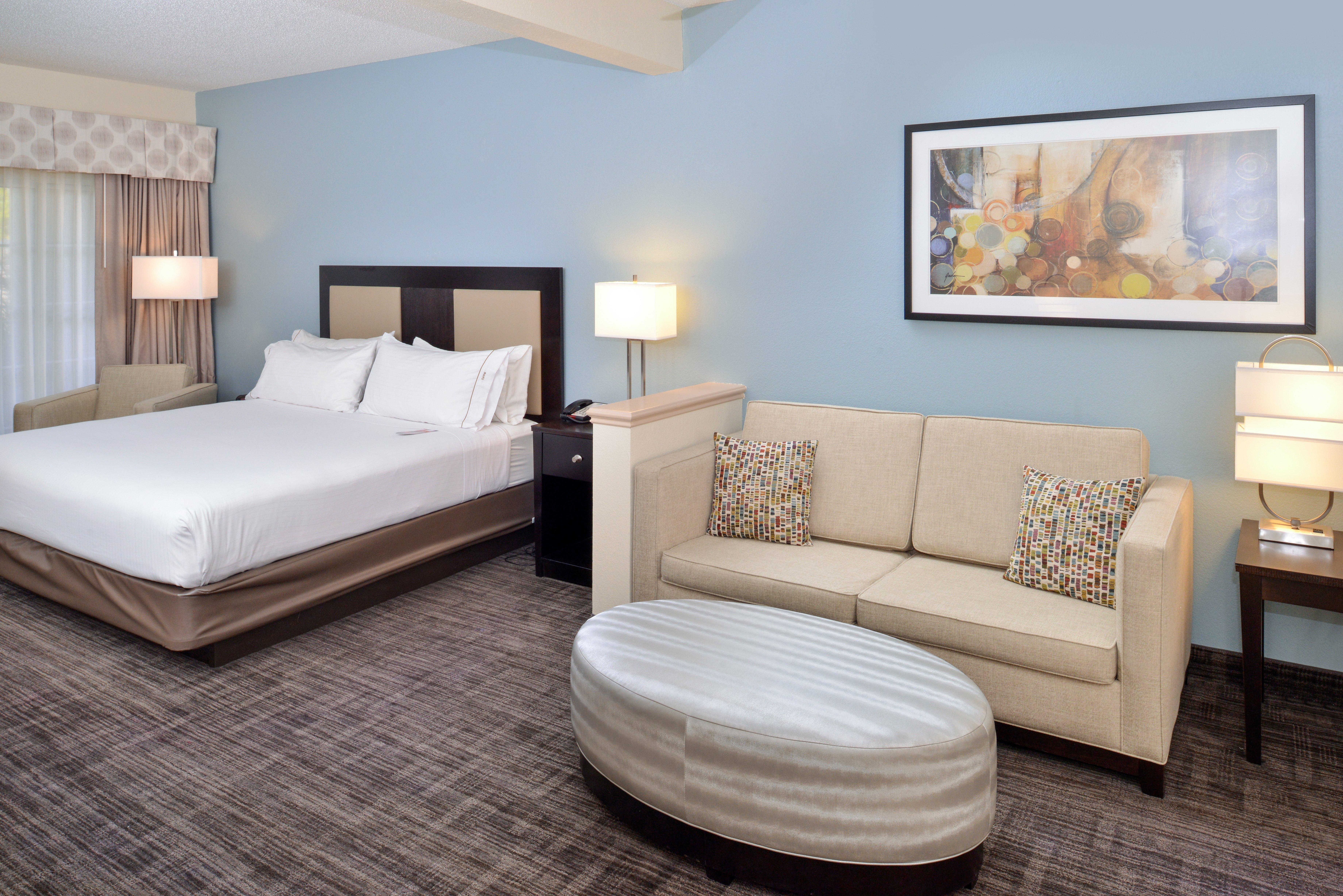 Holiday Inn Express Hotel & Suites-Saint Joseph, An Ihg Hotel Exterior photo
