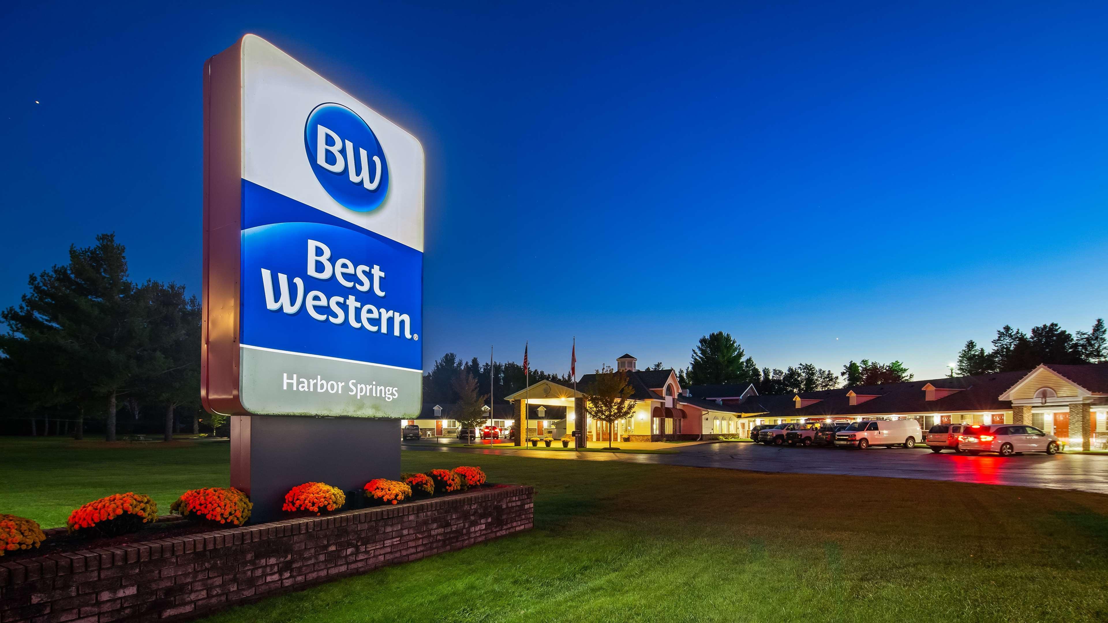 Best Western Of Harbor Springs Exterior photo