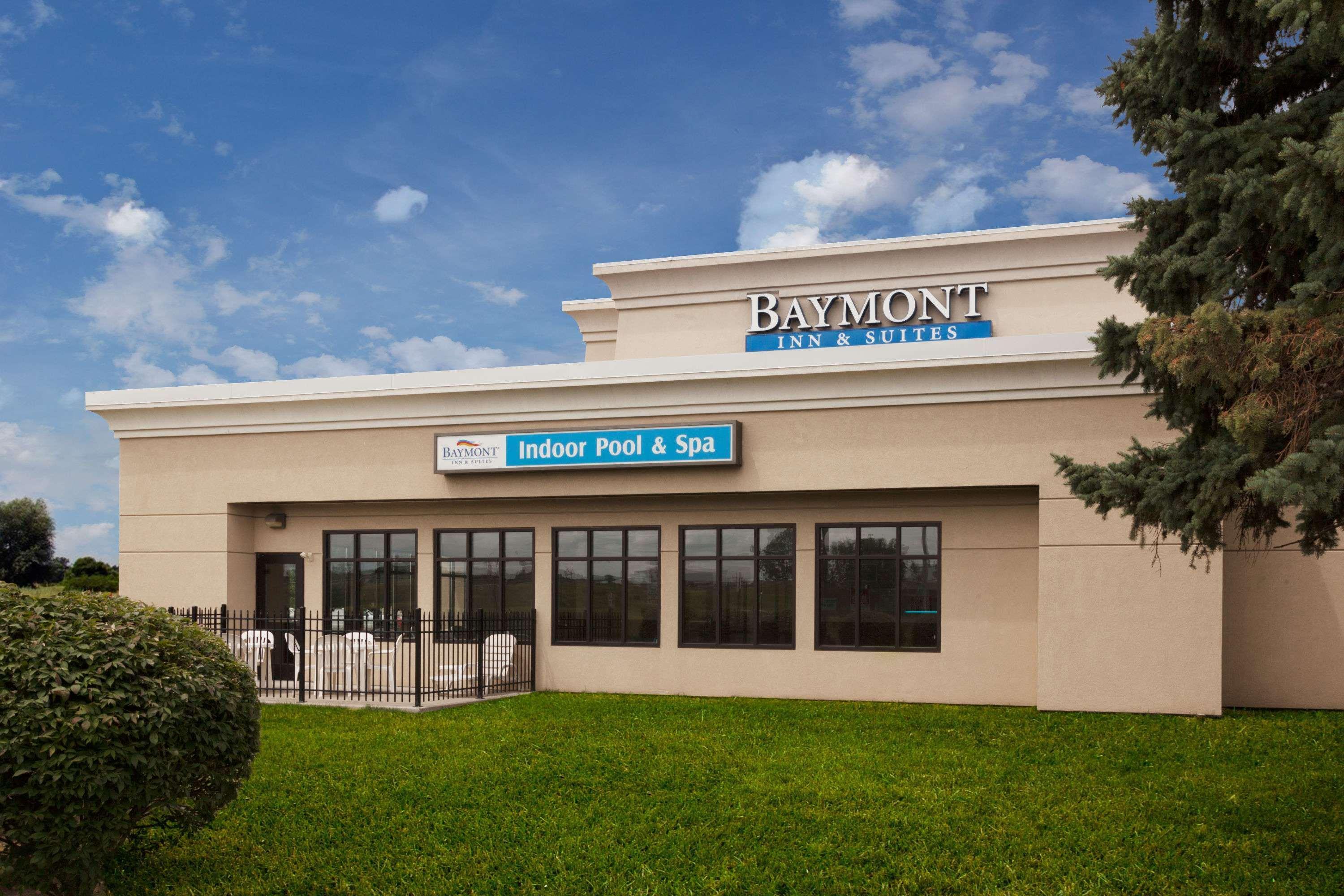 Baymont By Wyndham St. Joseph/Stevensville Exterior photo