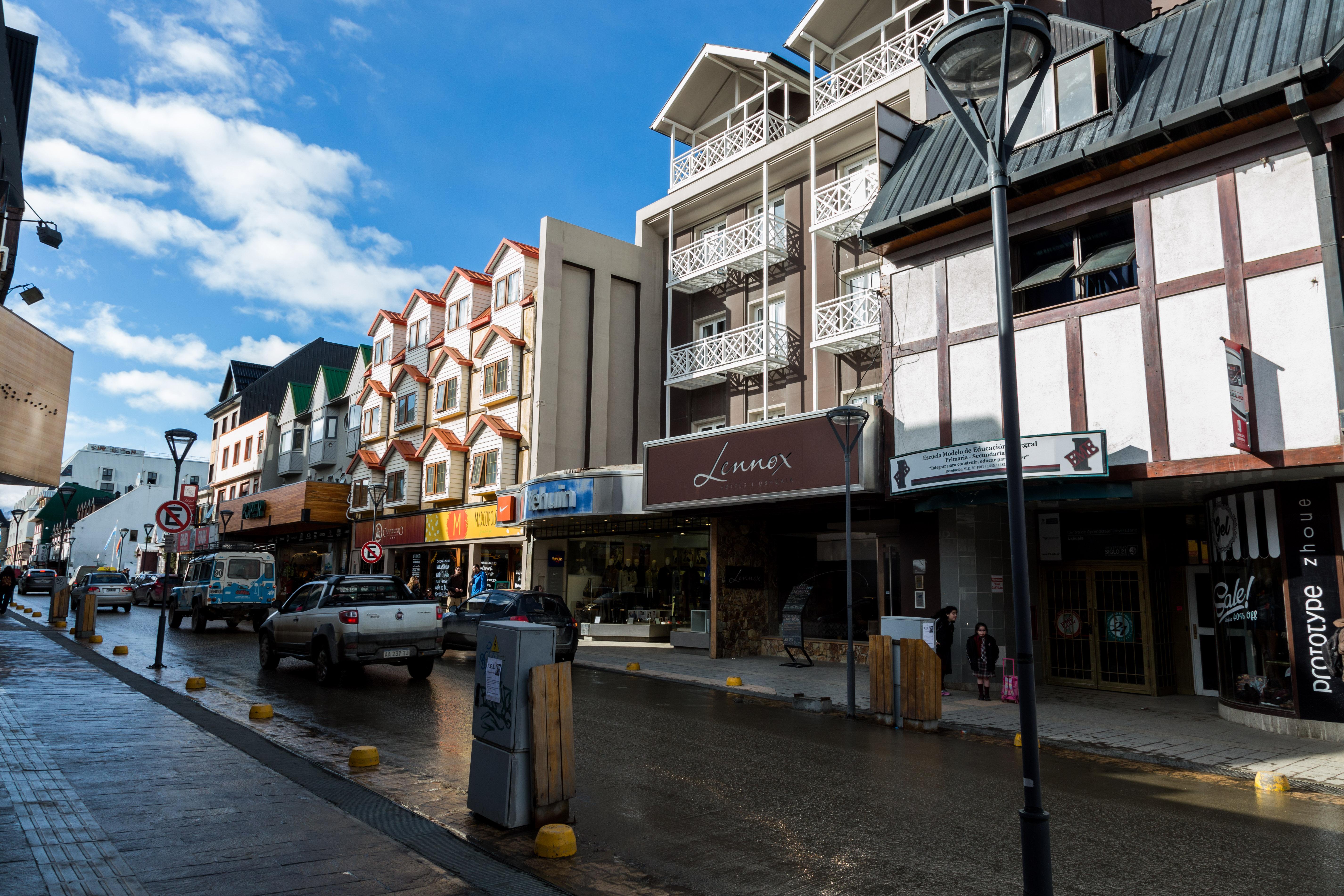 Lennox Ushuaia Hotel Exterior photo