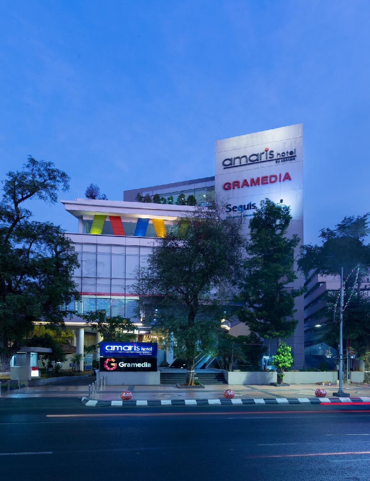 Amaris Hotel Pemuda Semarang Exterior photo