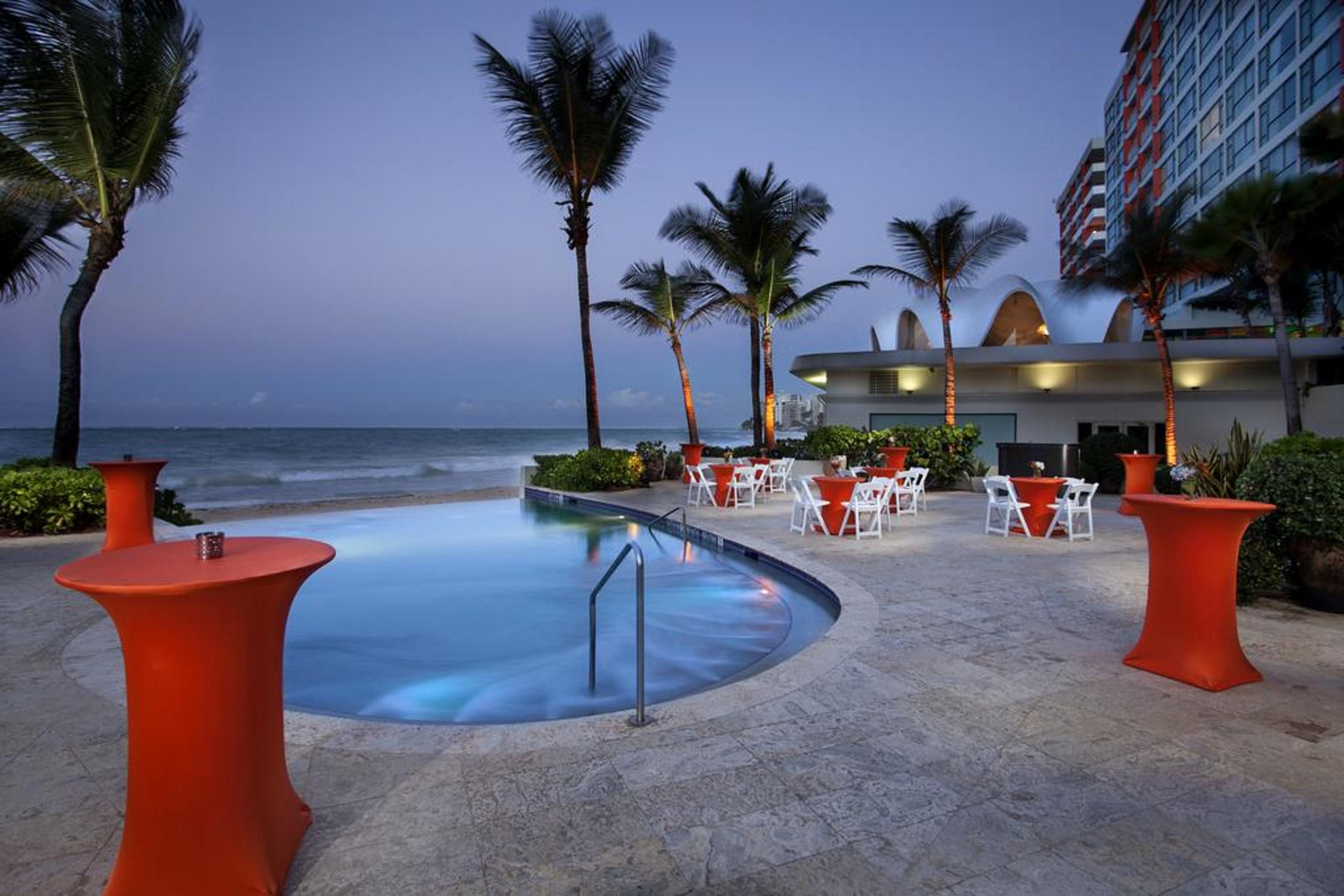 La Concha Renaissance San Juan Resort Exterior photo