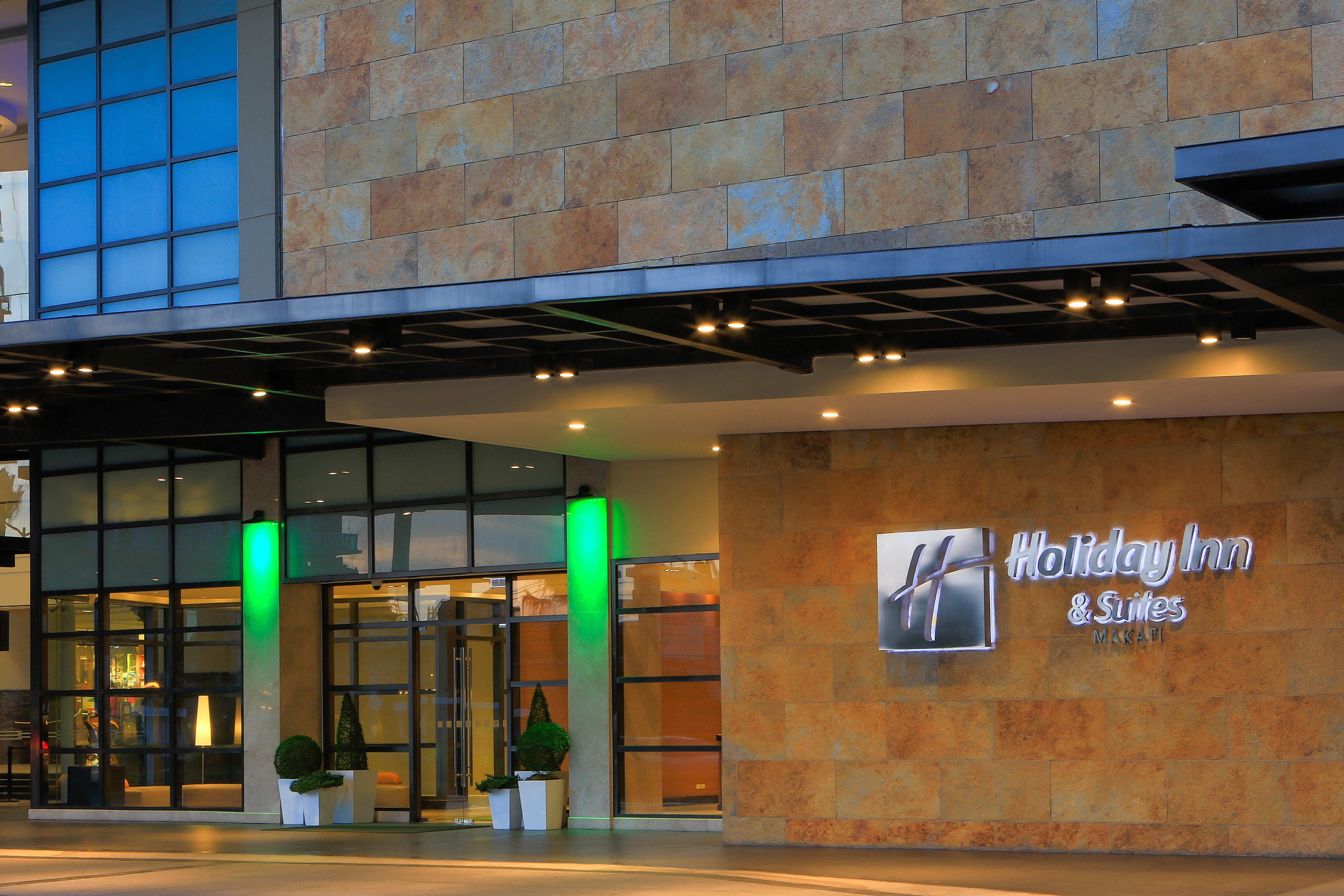 Holiday Inn & Suites Makati, An Ihg Hotel Makati City Exterior photo