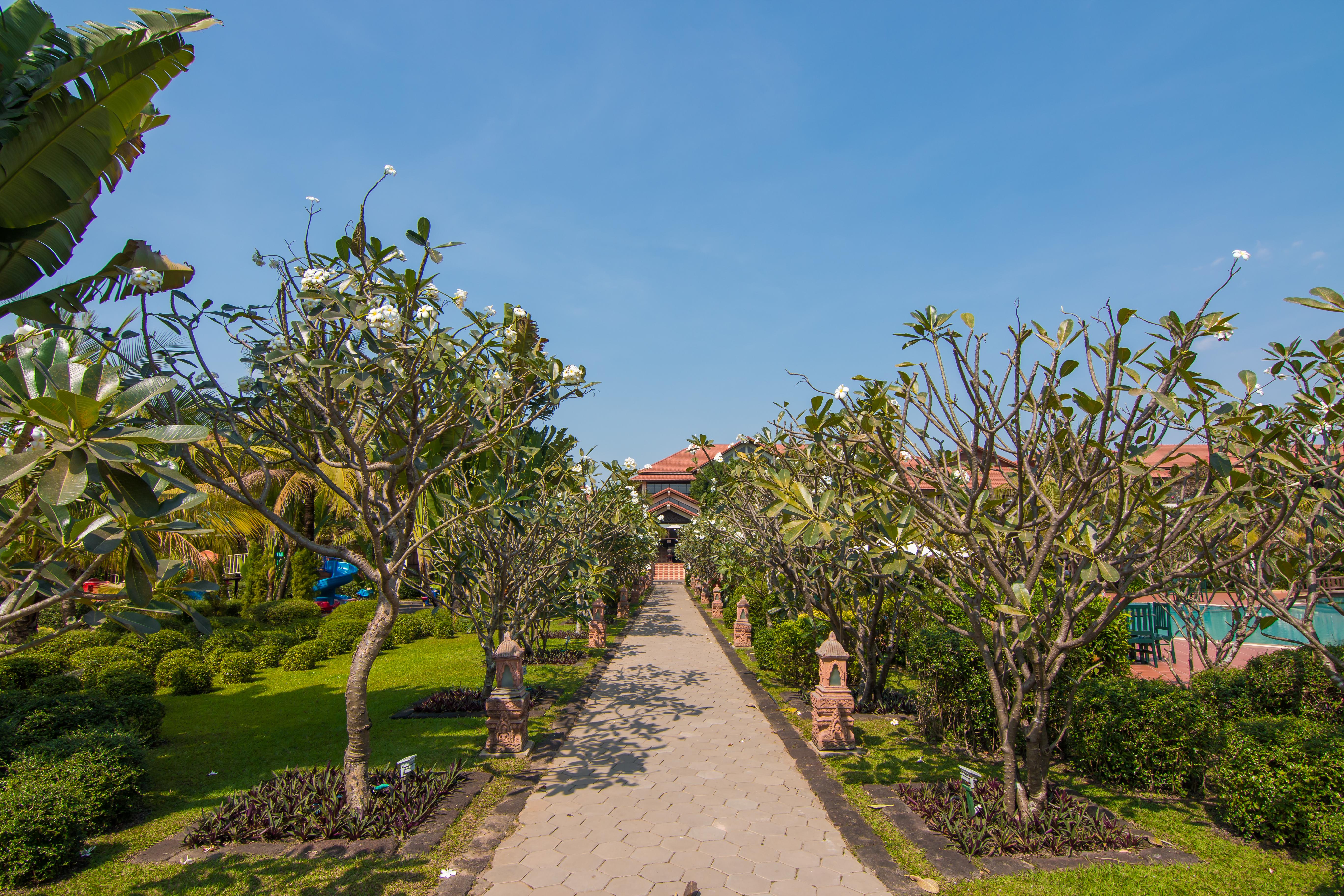 Angkor Palace Resort & Spa Siem Reap Exterior photo