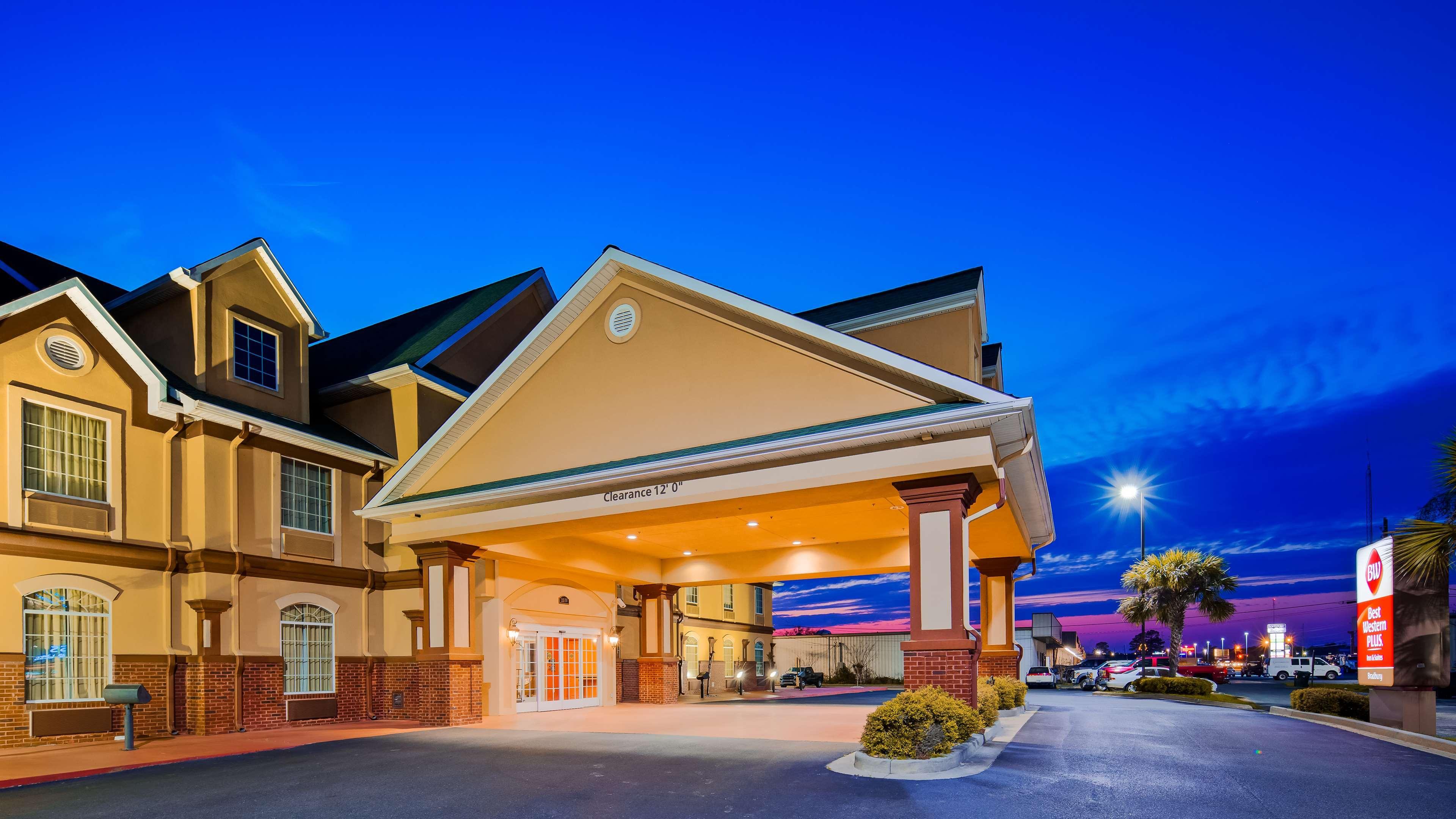 Best Western Plus Bradbury Inn And Suites Waycross Exterior photo