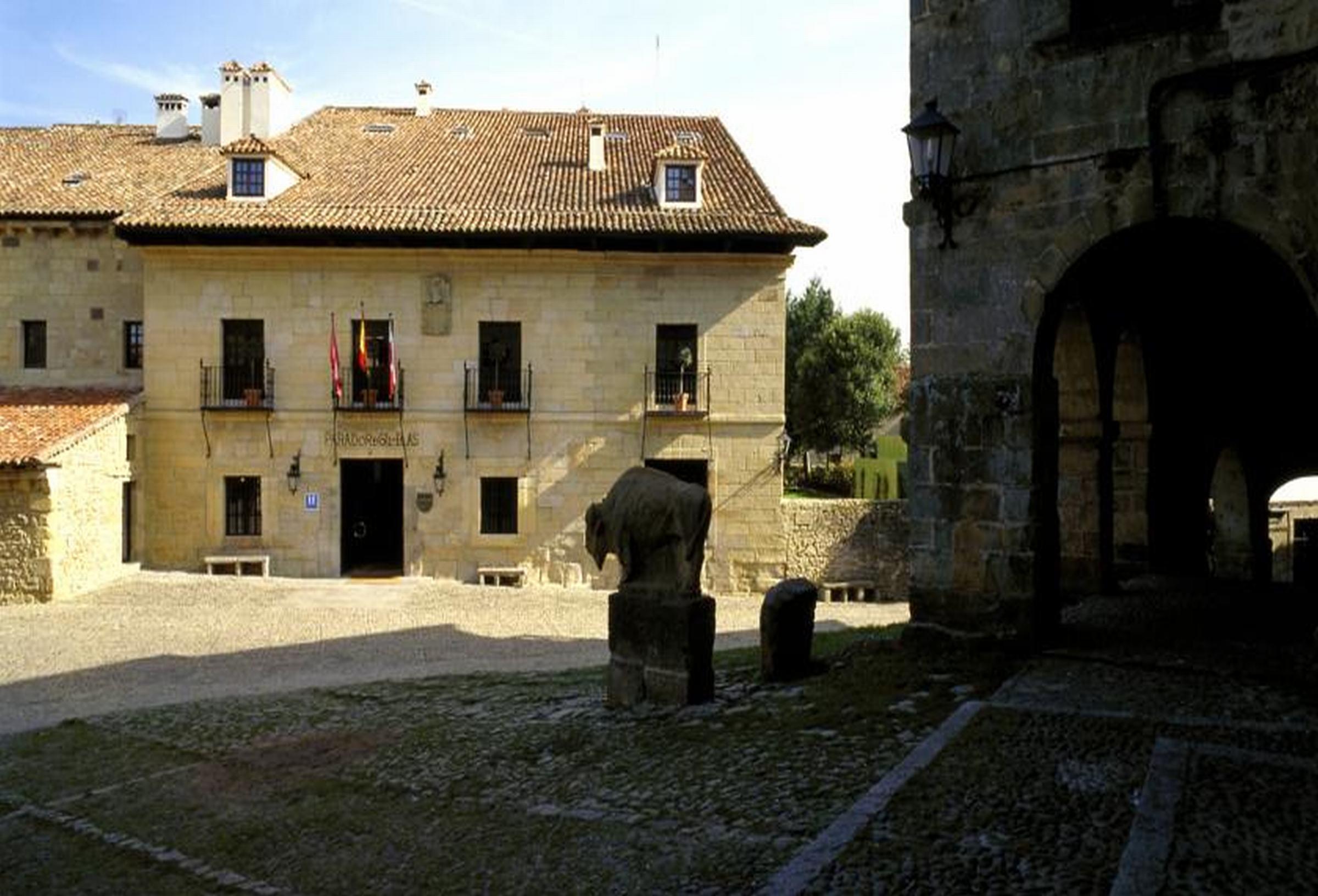 Parador De Santillana Gil Blas Santillana del Mar Exterior photo