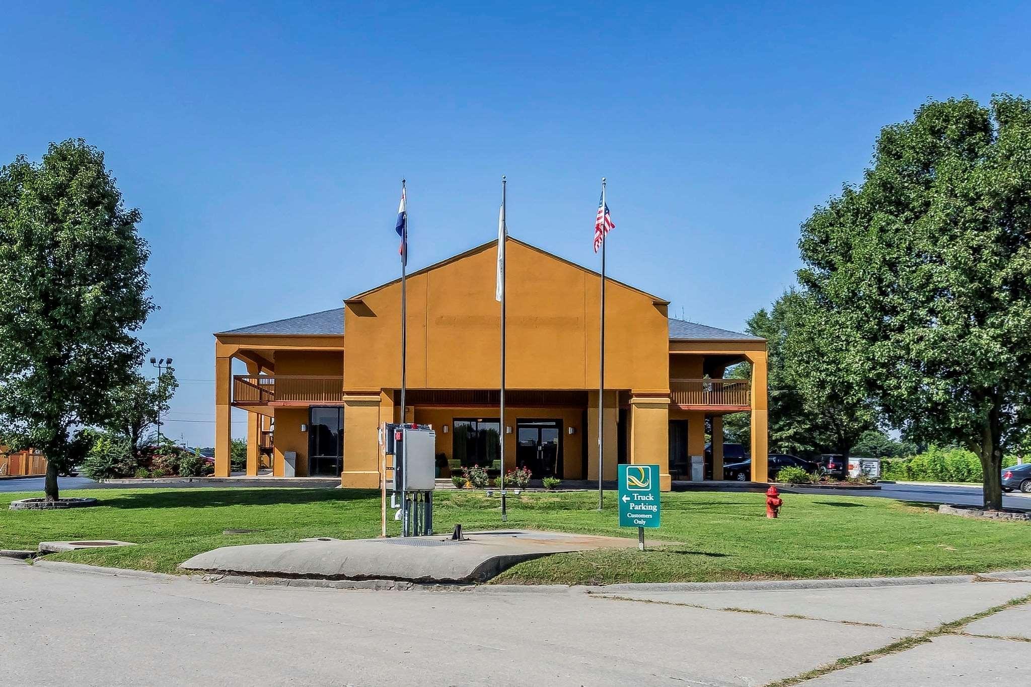 Quality Inn Charleston I-57 Exterior photo