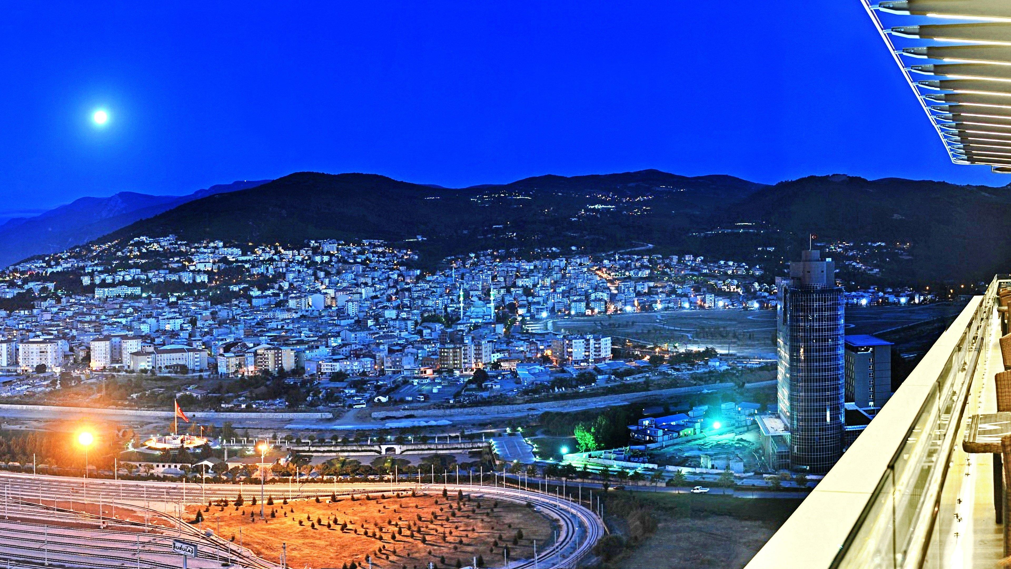 Crowne Plaza Bursa Convention Center & Thermal Spa, An Ihg Hotel Exterior photo