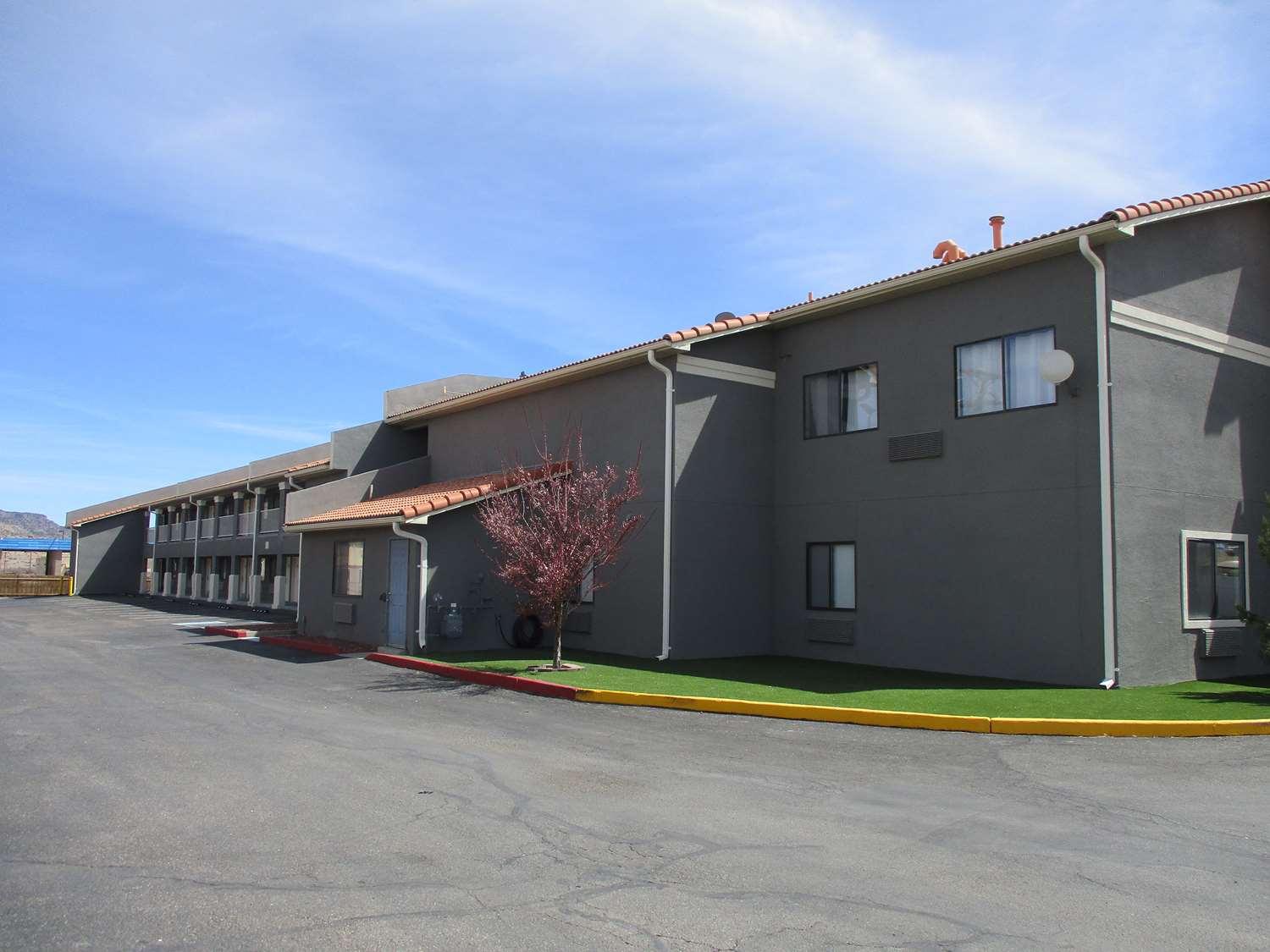 Surestay Hotel By Best Western Grants Exterior photo