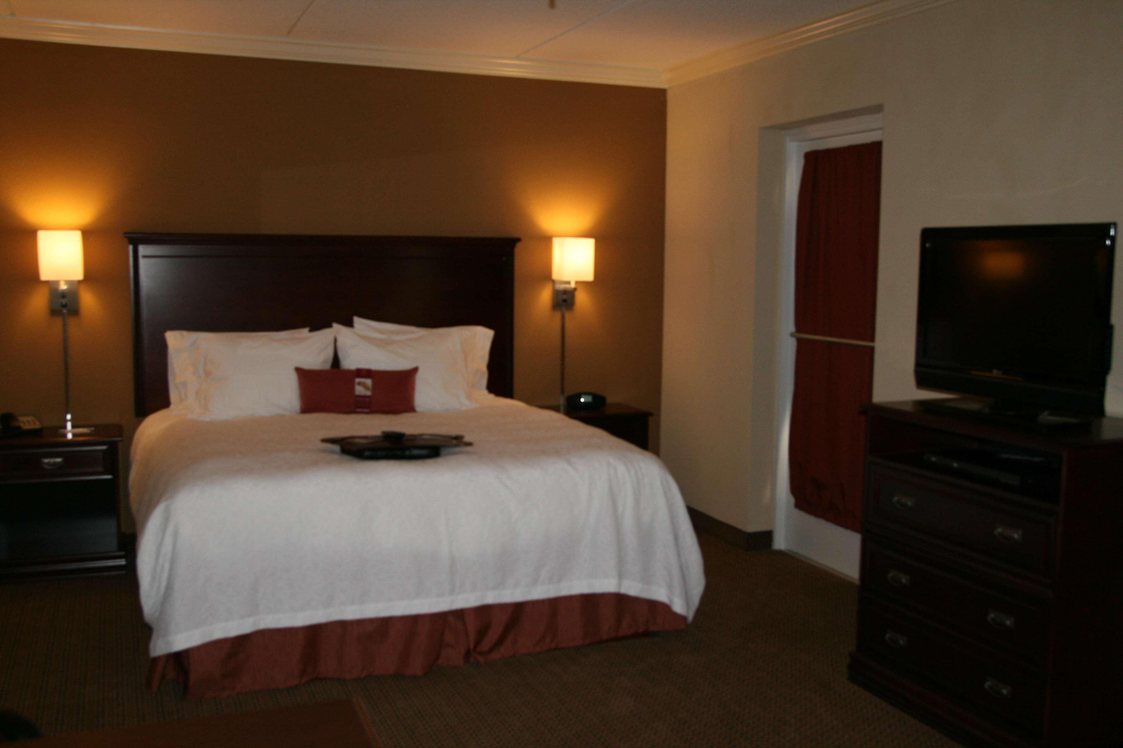Hampton Inn & Suites Lanett/West Point Room photo