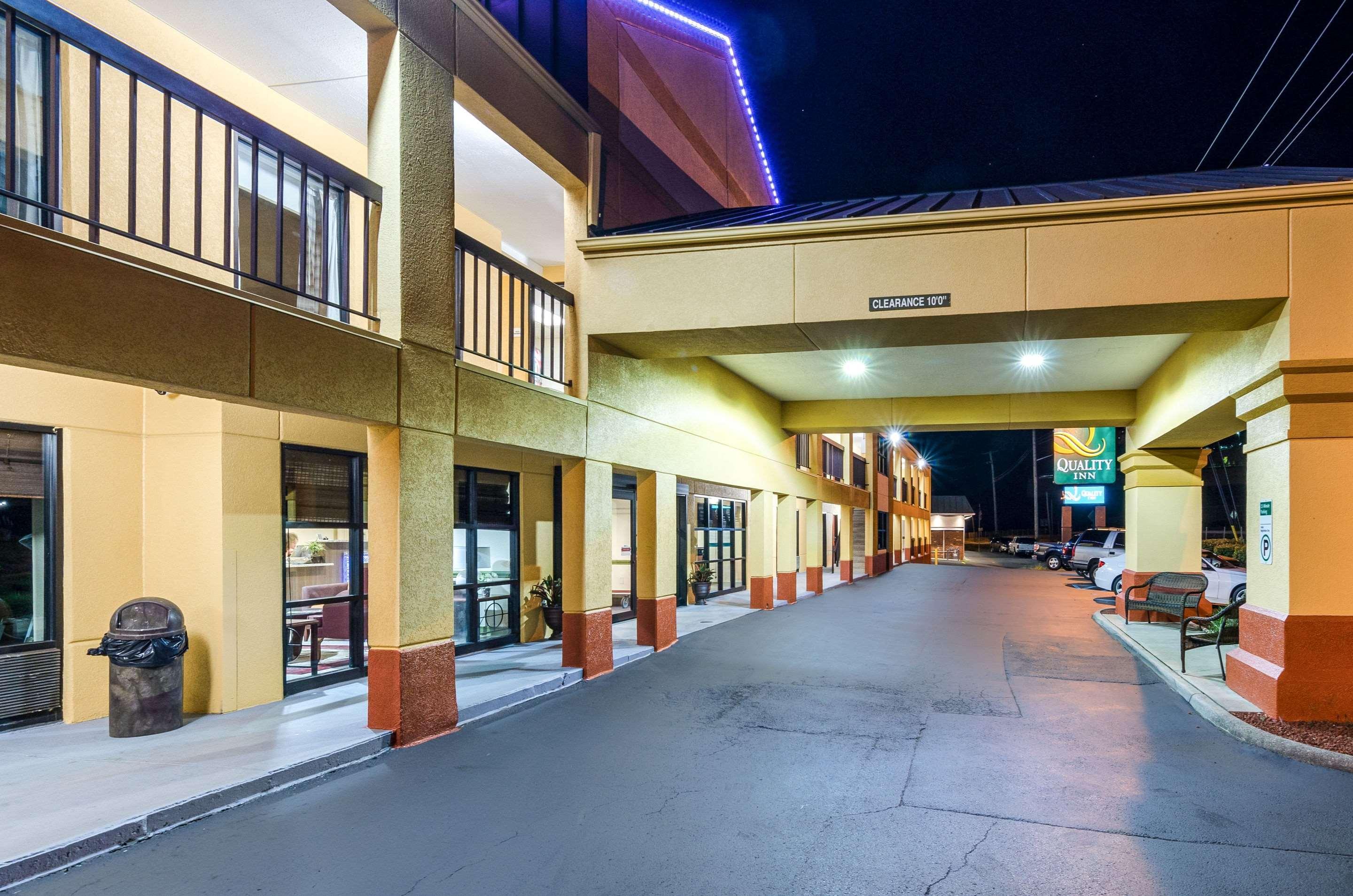 Quality Inn Tanglewood Roanoke Exterior photo