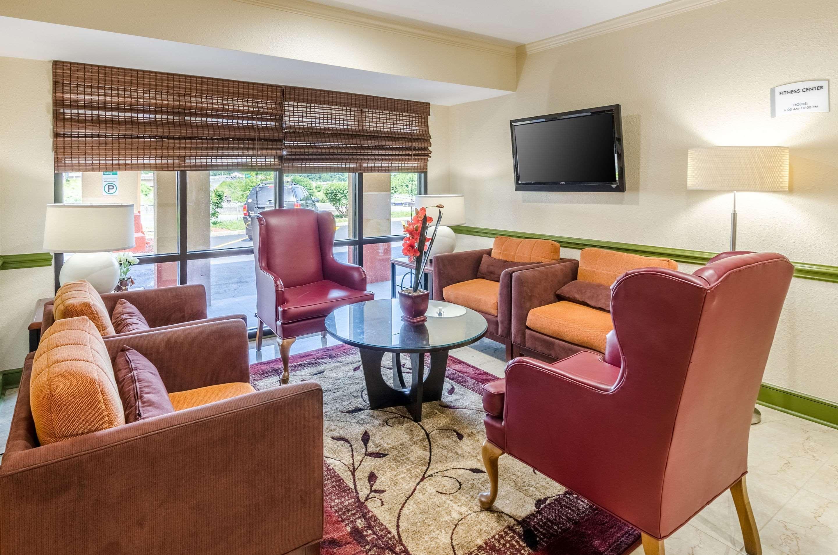 Quality Inn Tanglewood Roanoke Exterior photo