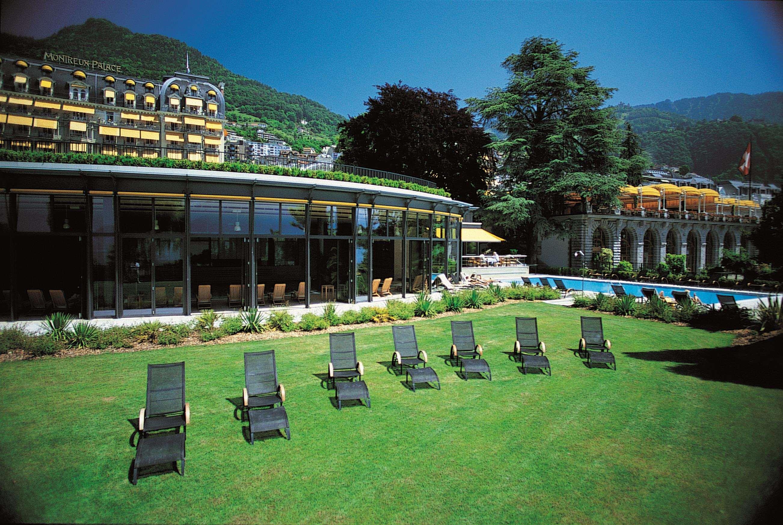 Fairmont Le Montreux Palace Exterior photo