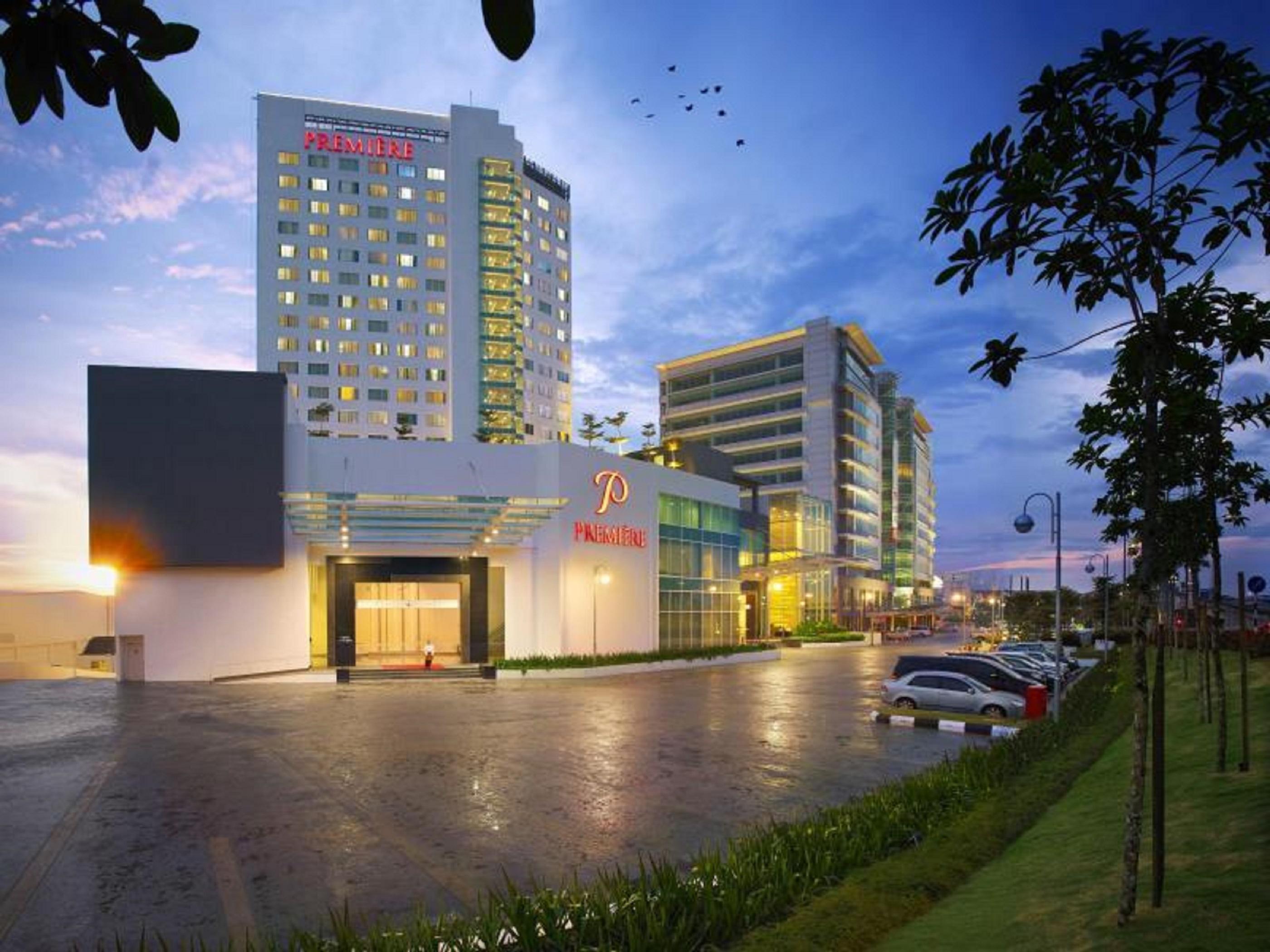 Premiere Hotel Klang Exterior photo