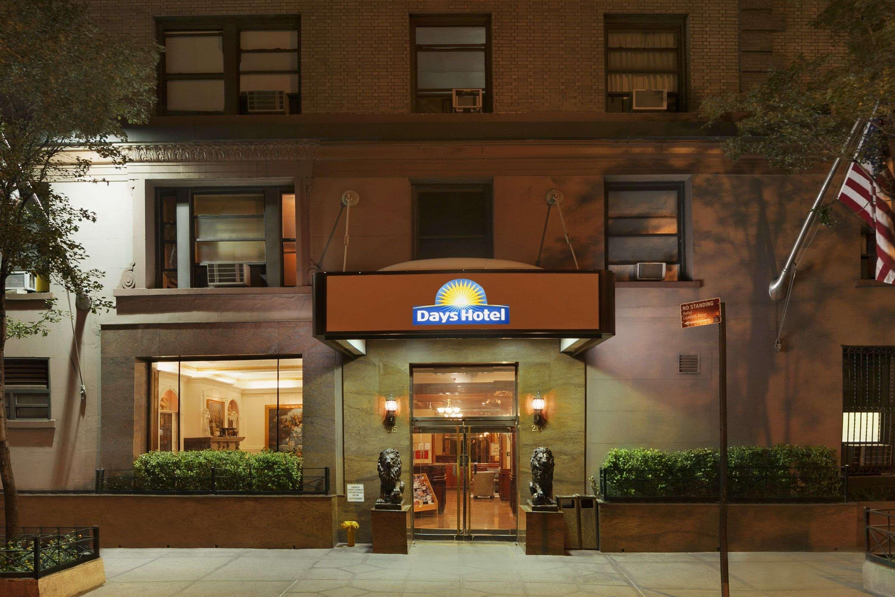 Night Hotel Broadway New York Exterior photo