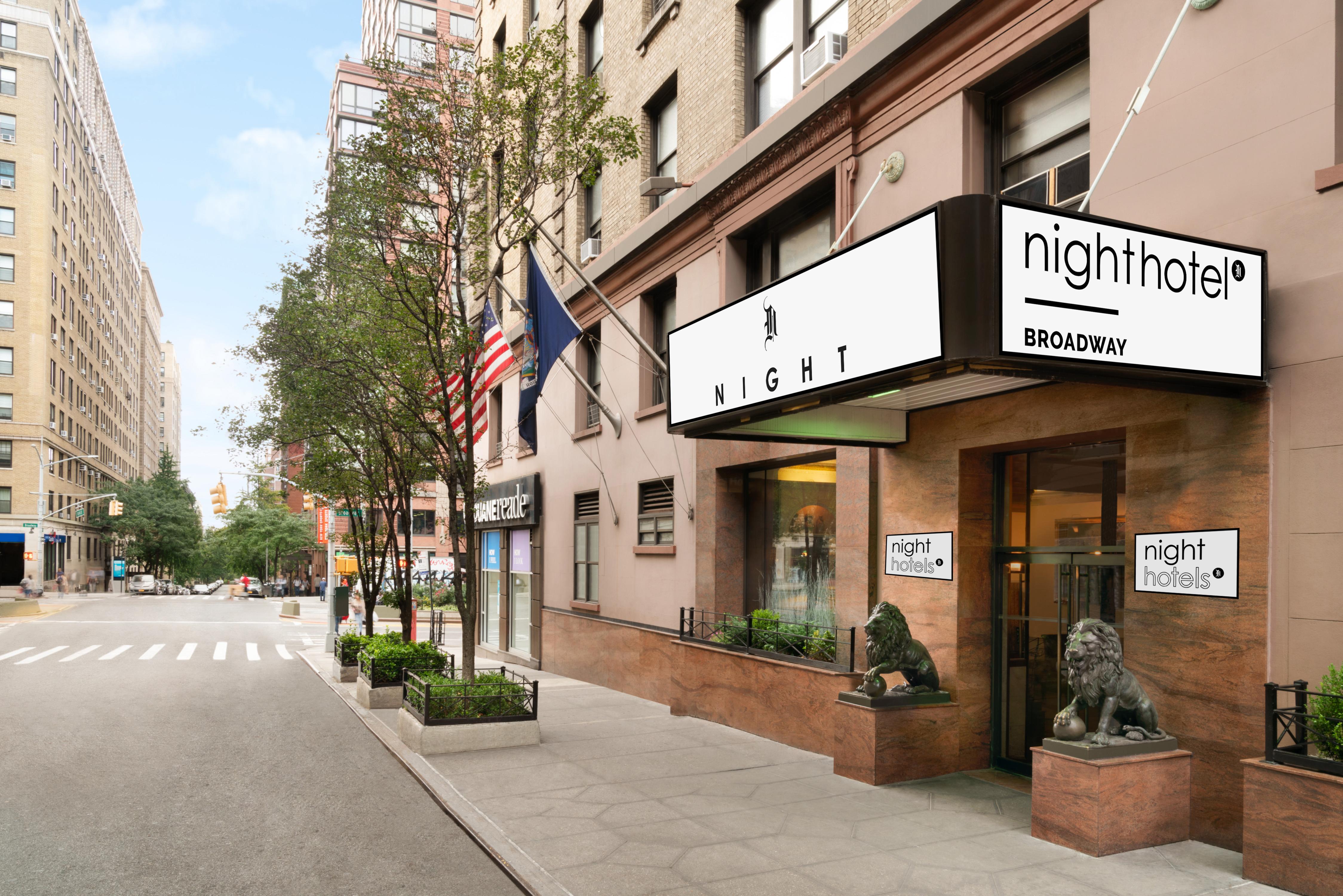 Night Hotel Broadway New York Exterior photo