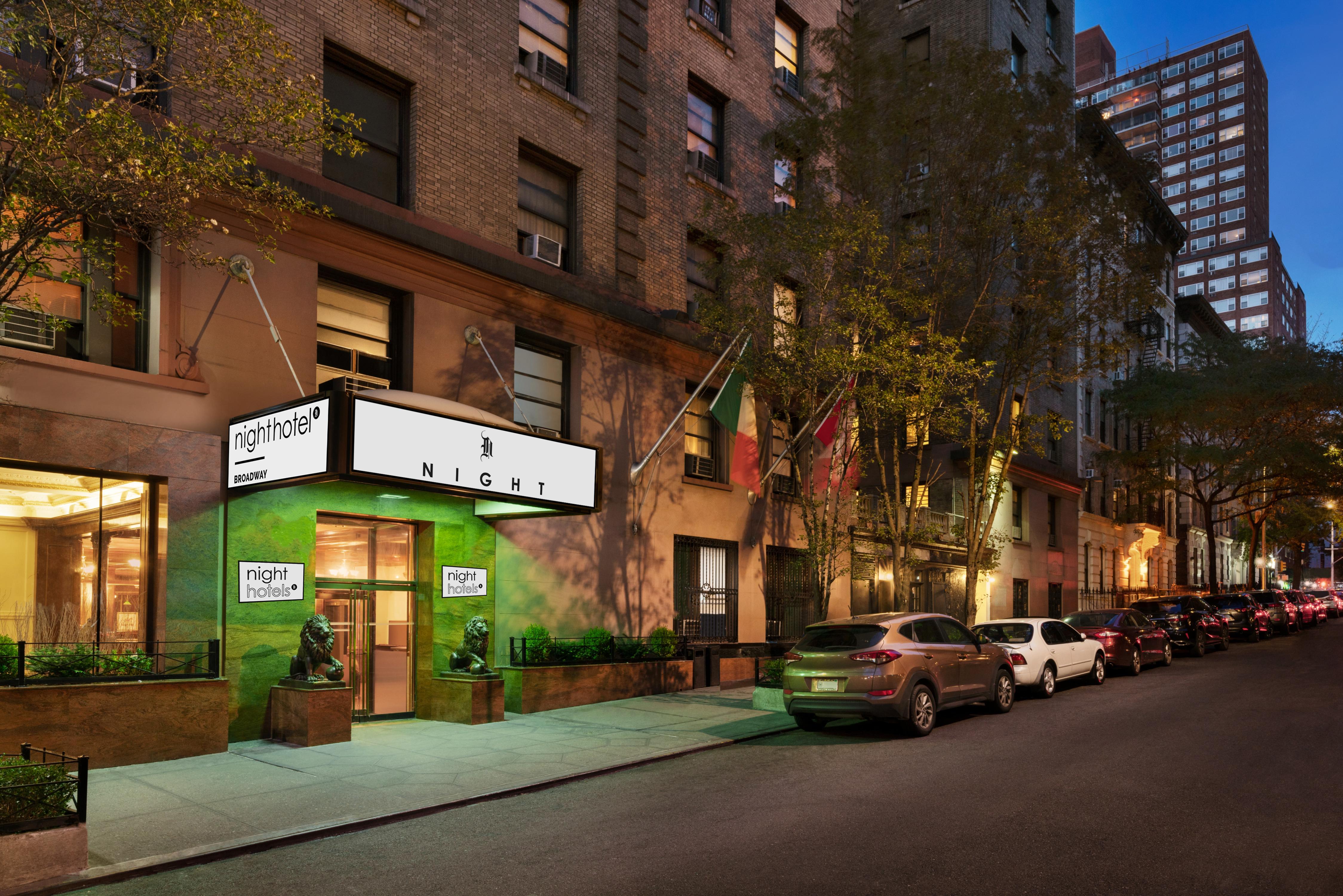 Night Hotel Broadway New York Exterior photo