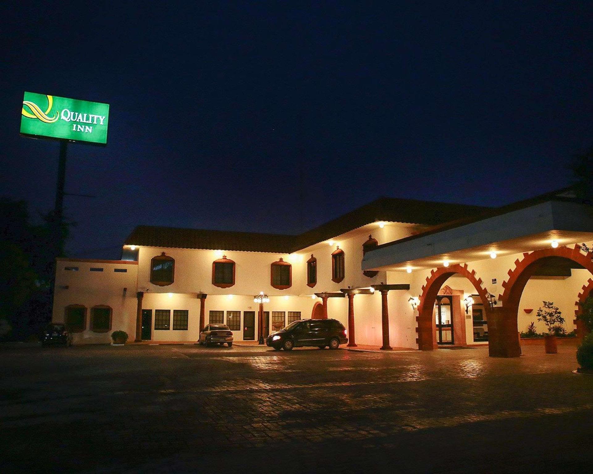 Quality Inn Nuevo Laredo Exterior photo