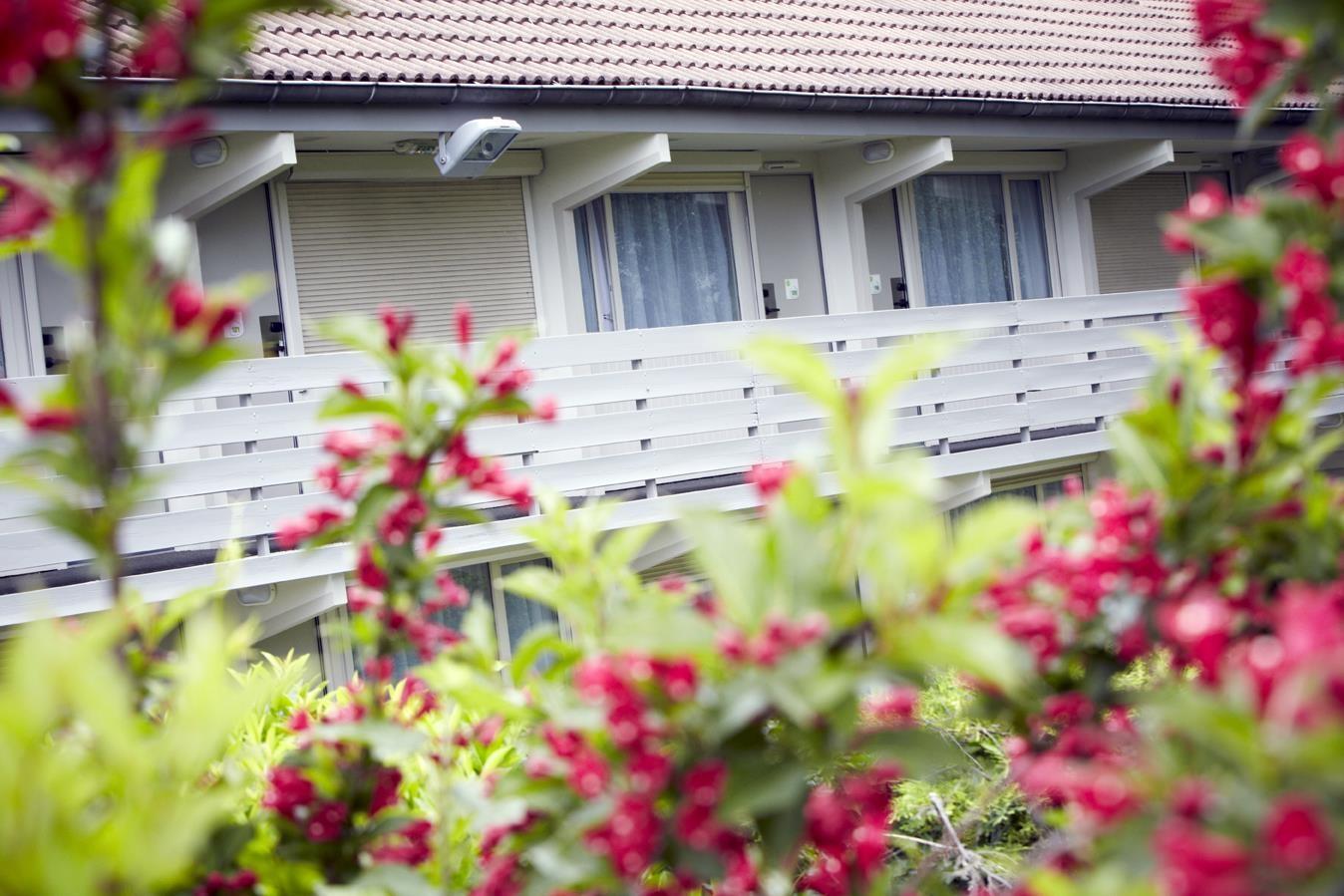 Campanile Pontarlier Hotel Exterior photo