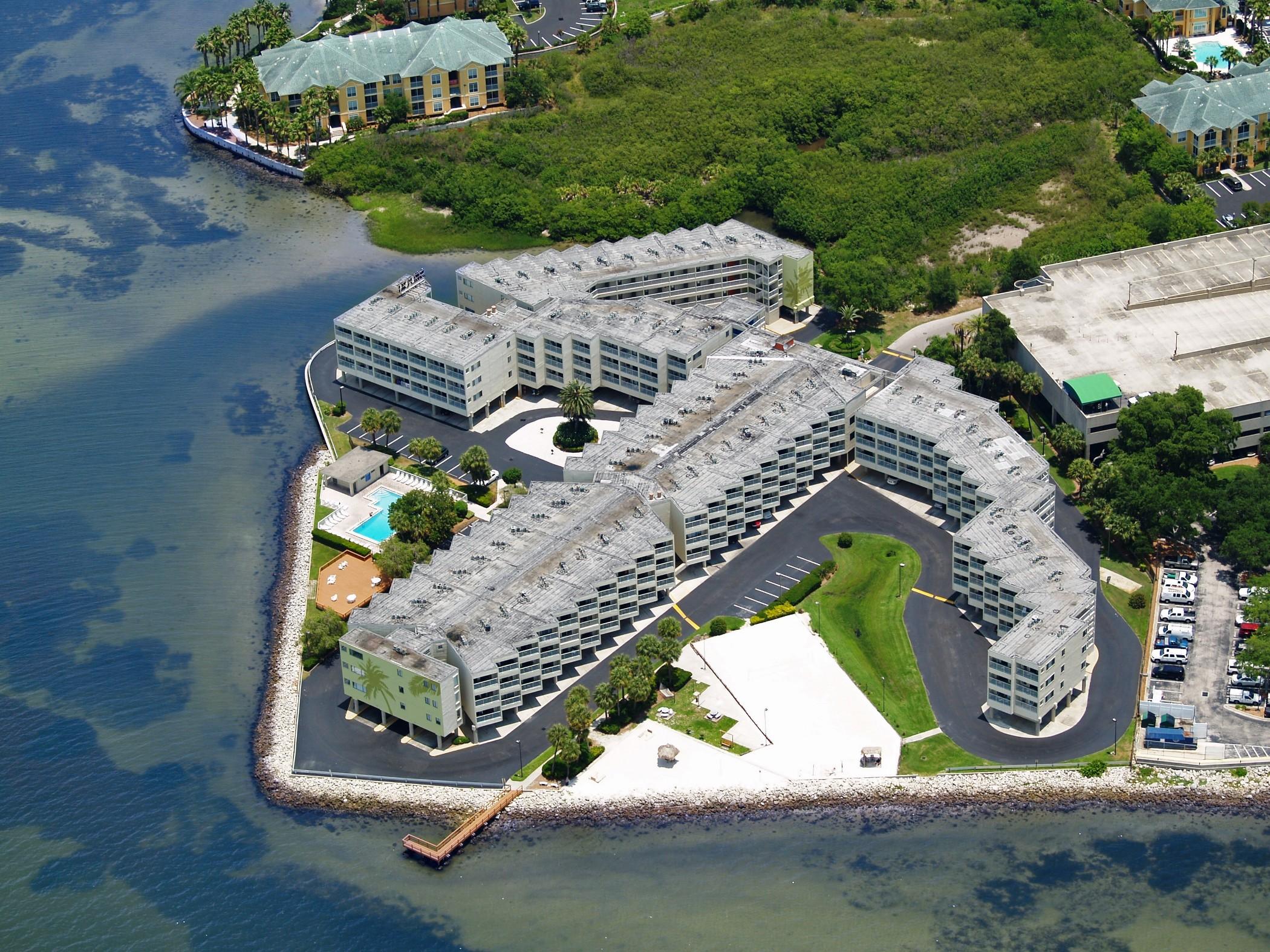 Sailport Waterfront Suites Tampa Exterior photo