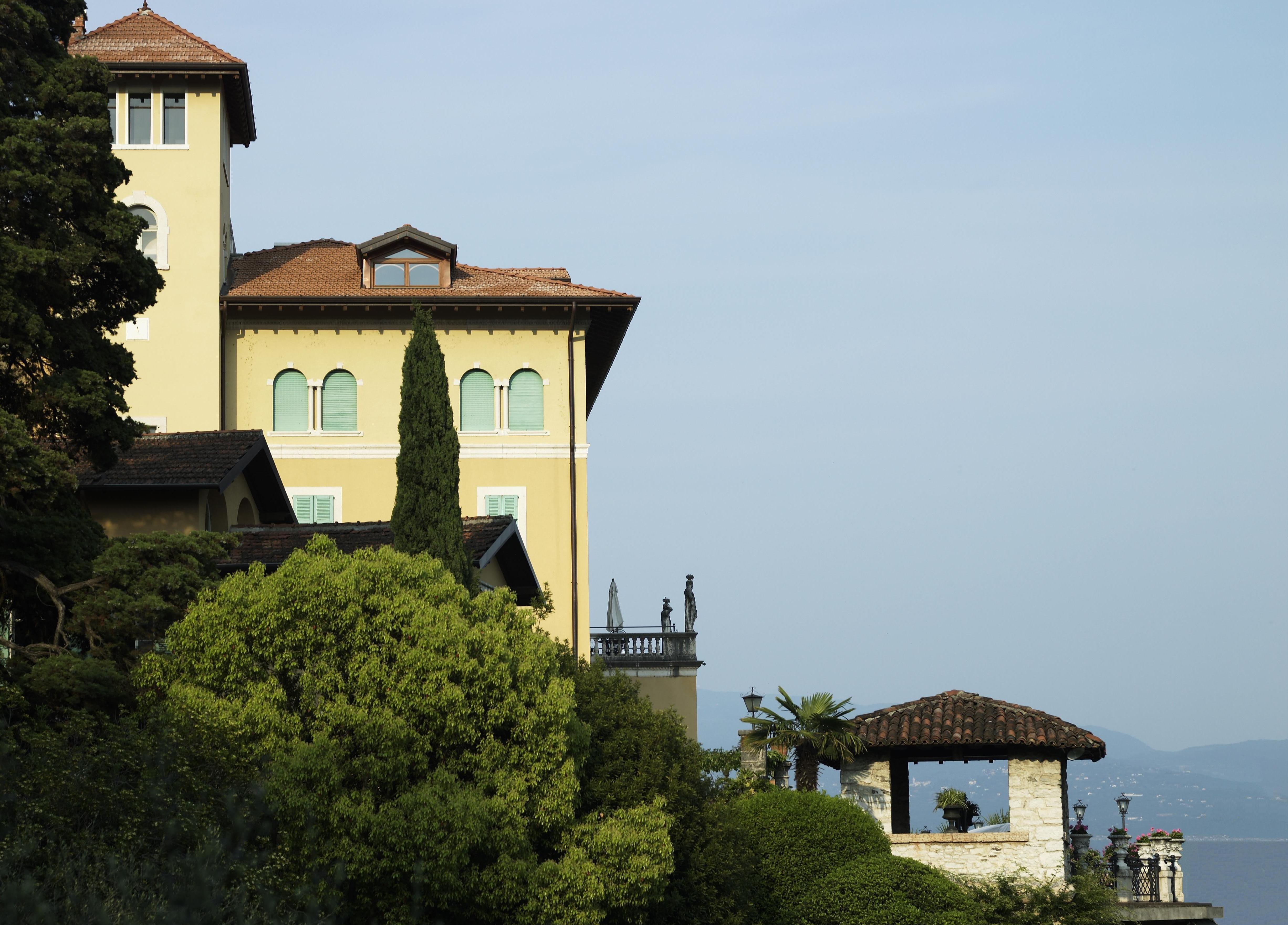 Hotel Villa Del Sogno Gardone Riviera Exterior photo