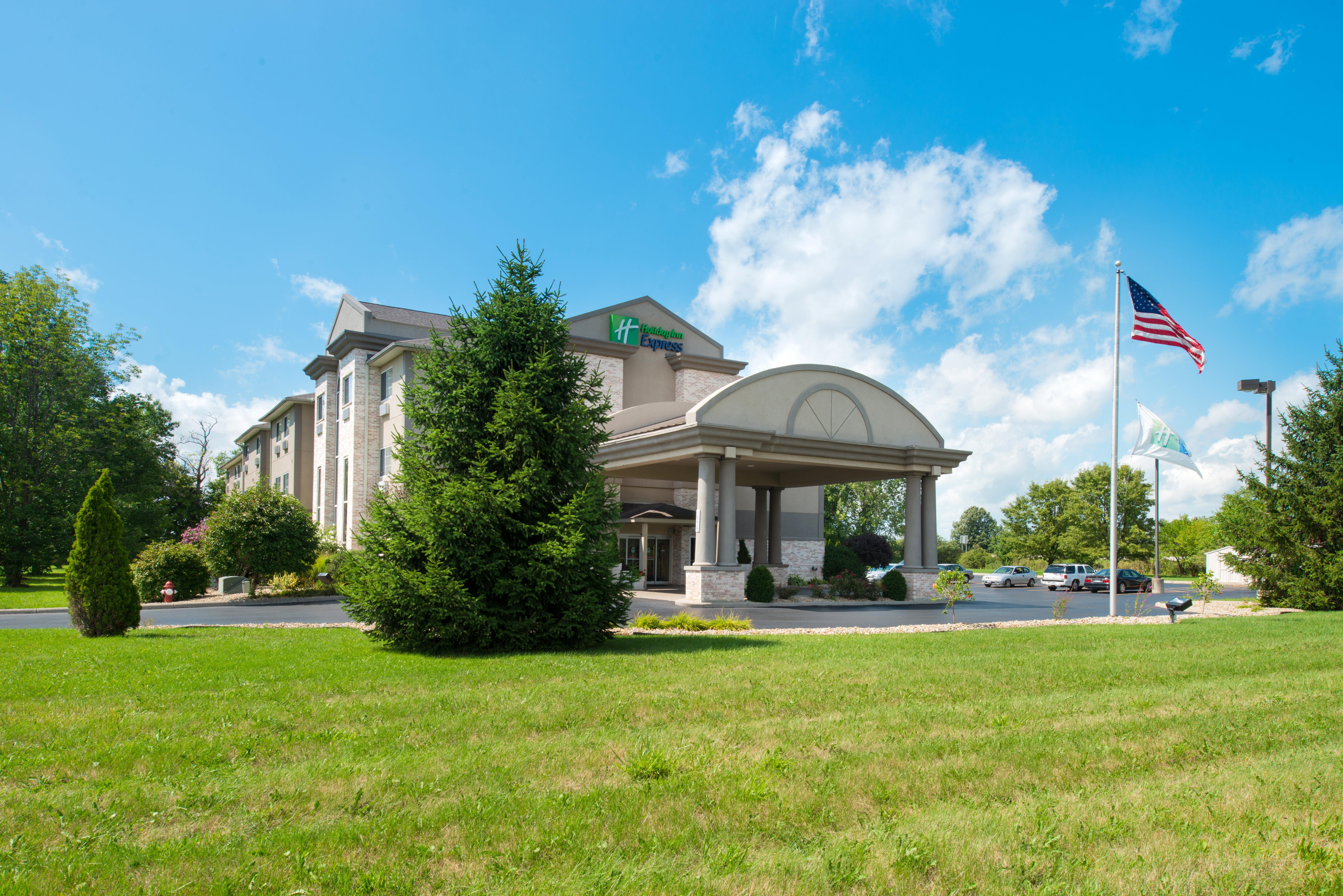 Holiday Inn Express Hotel & Suites Bucyrus, An Ihg Hotel Exterior photo