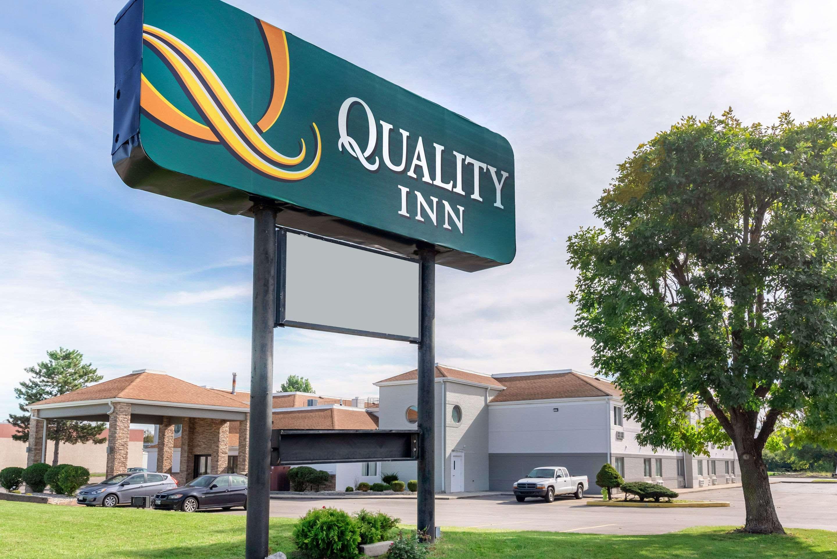 Quality Inn - Fairborn Exterior photo