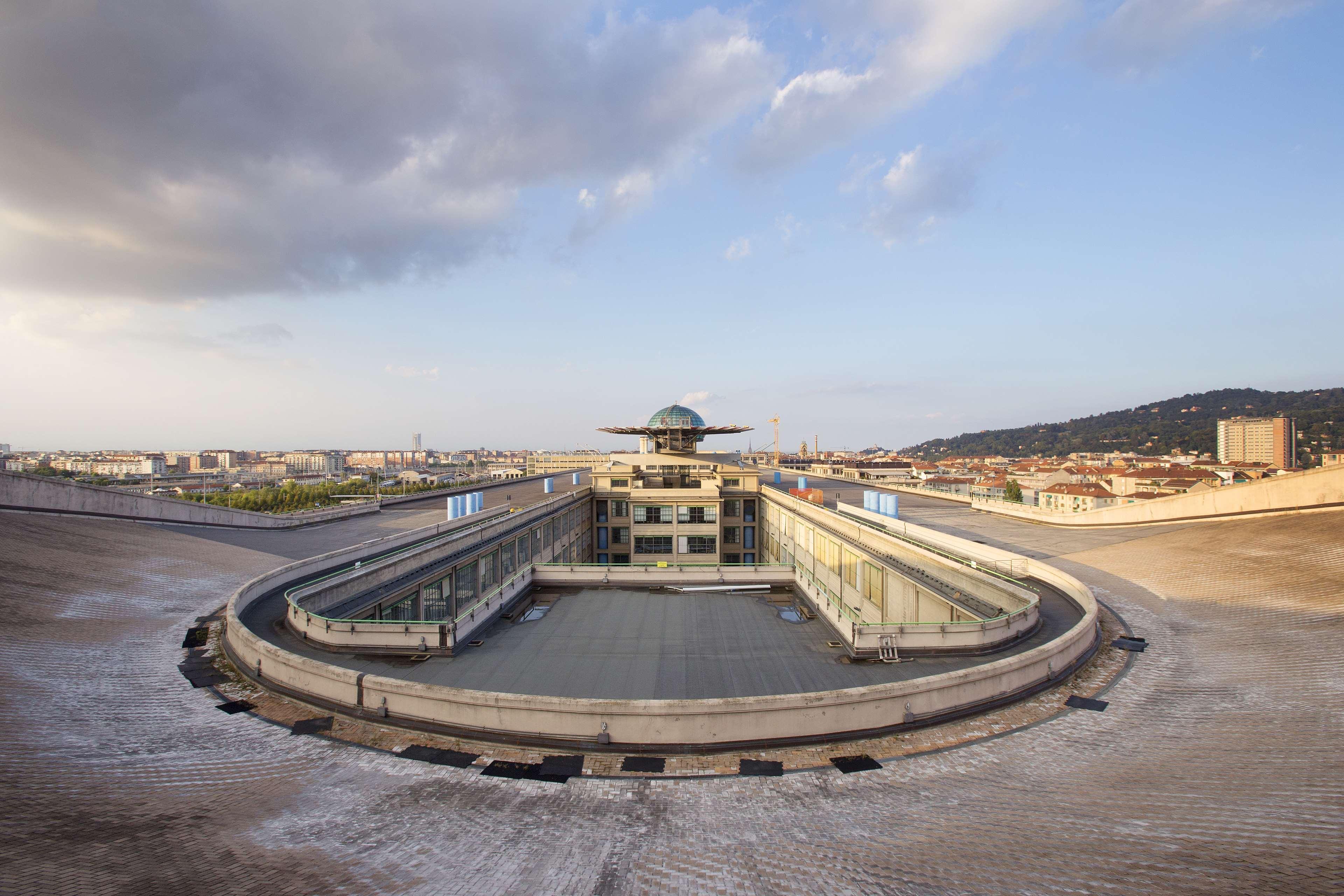 Nh Torino Lingotto Congress Hotel Exterior photo