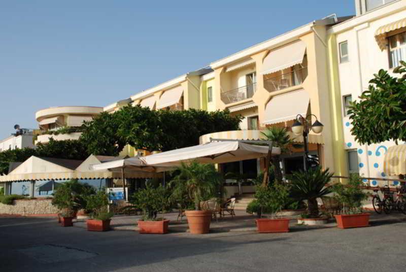 Hotel La Tonnara Amantea Exterior photo