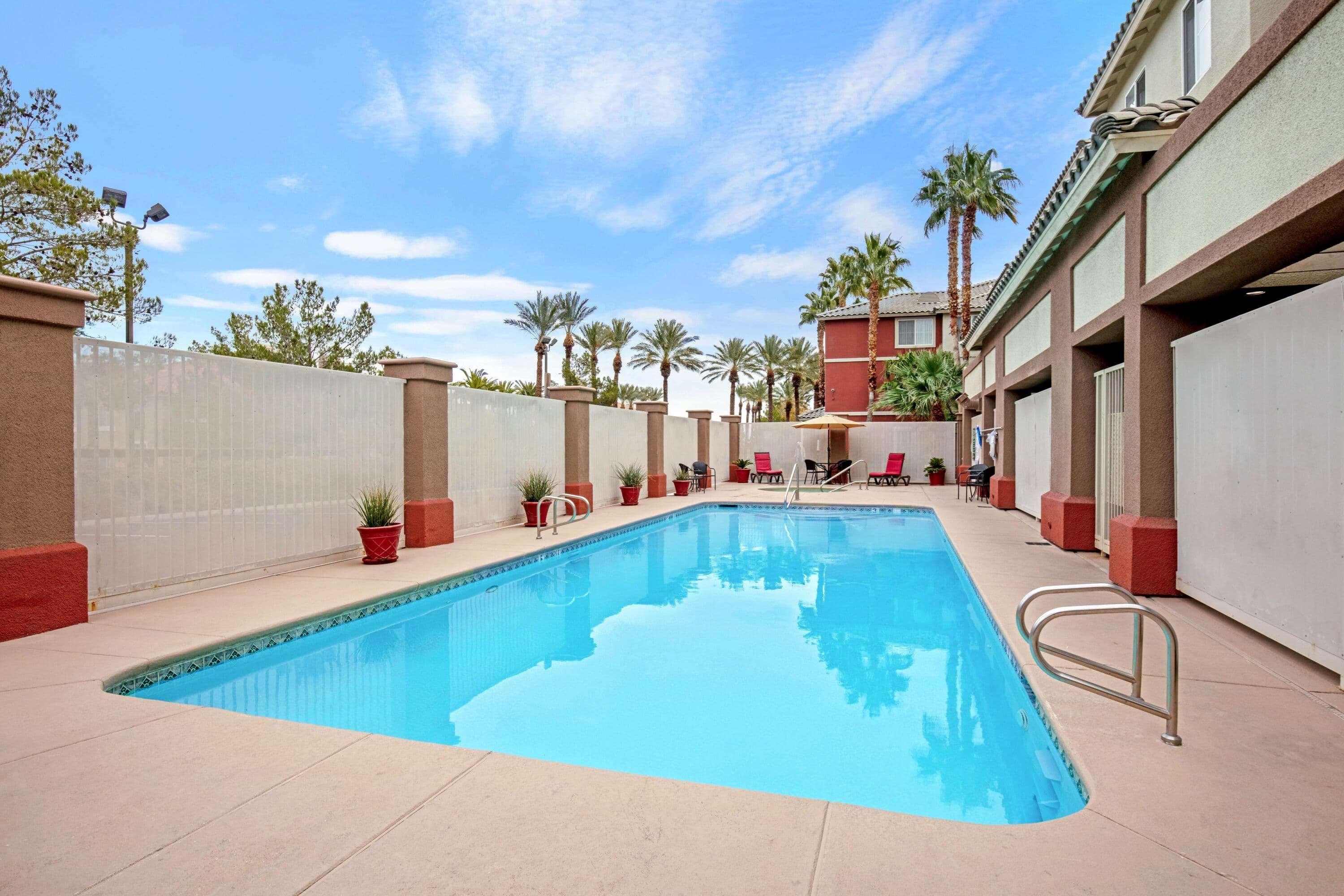 La Quinta By Wyndham Las Vegas Redrock/Summerlin Exterior photo