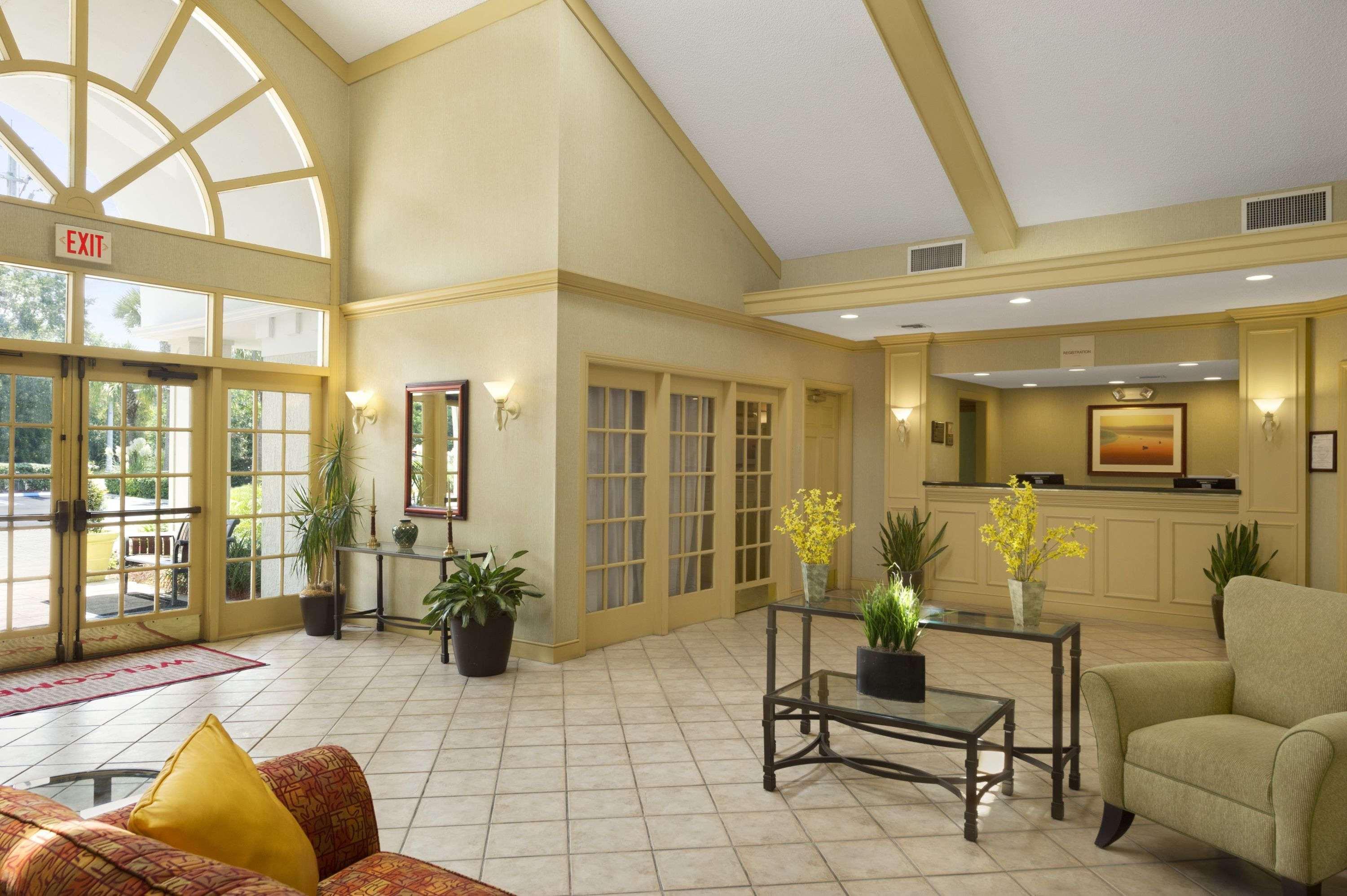 Hawthorn Suites By Wyndham Jacksonville Exterior photo