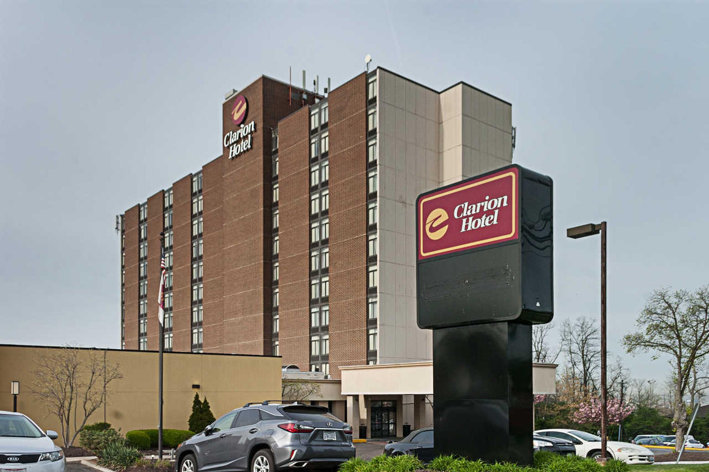 Clarion Hotel Cincinnati North Exterior photo