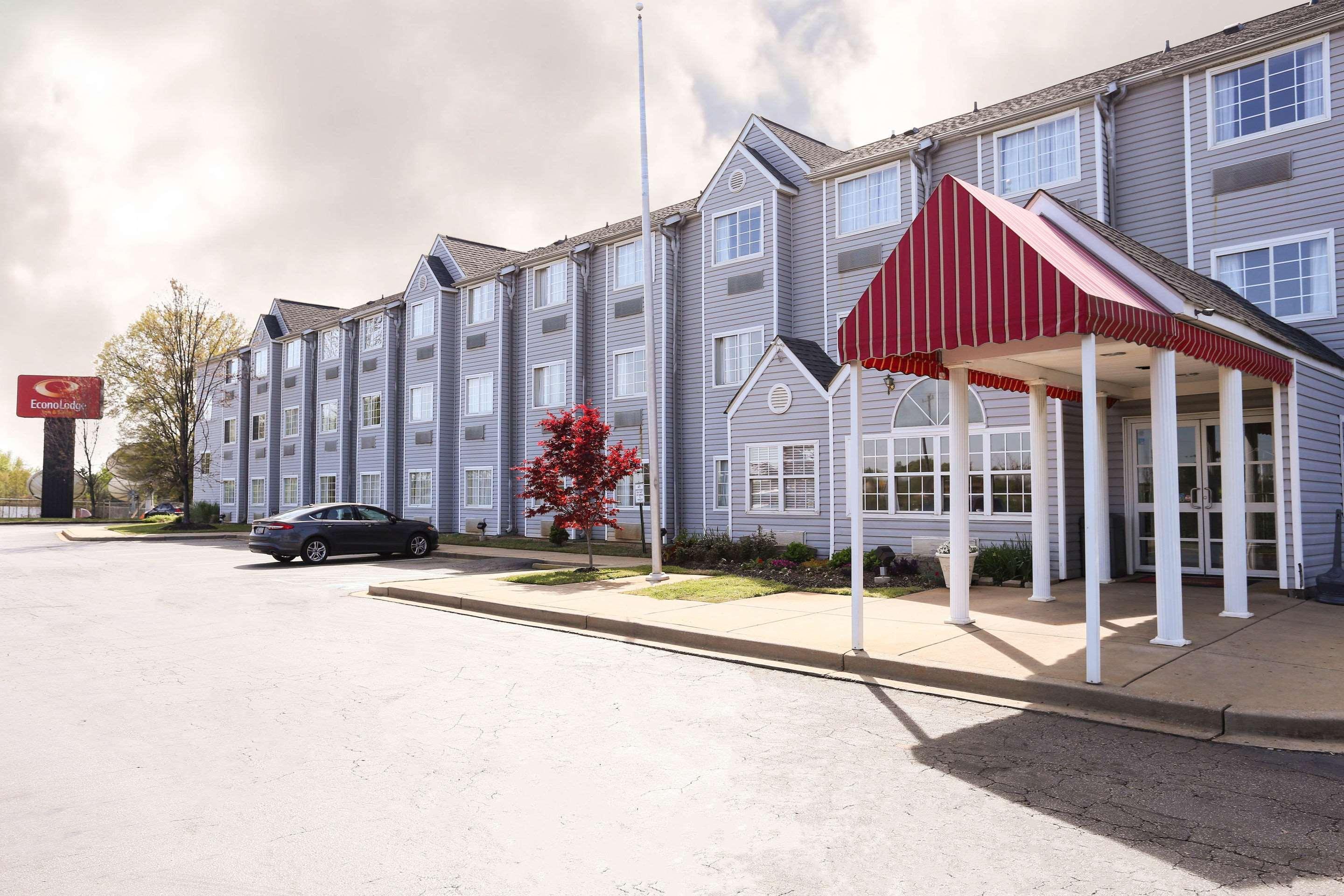 Econo Lodge Inn & Suites Greenville Exterior photo