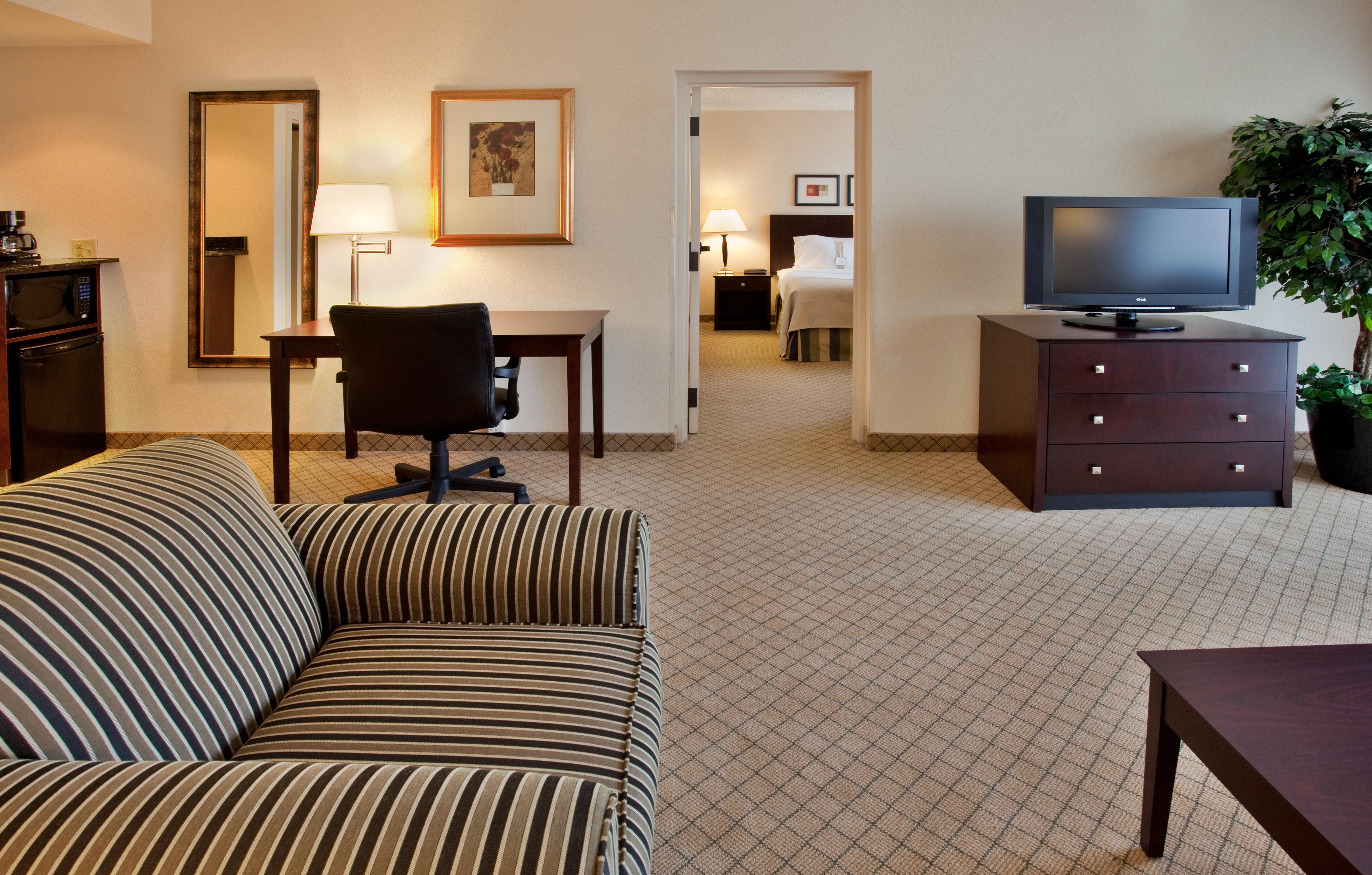 Holiday Inn Hotel & Suites Springfield, An Ihg Hotel Room photo