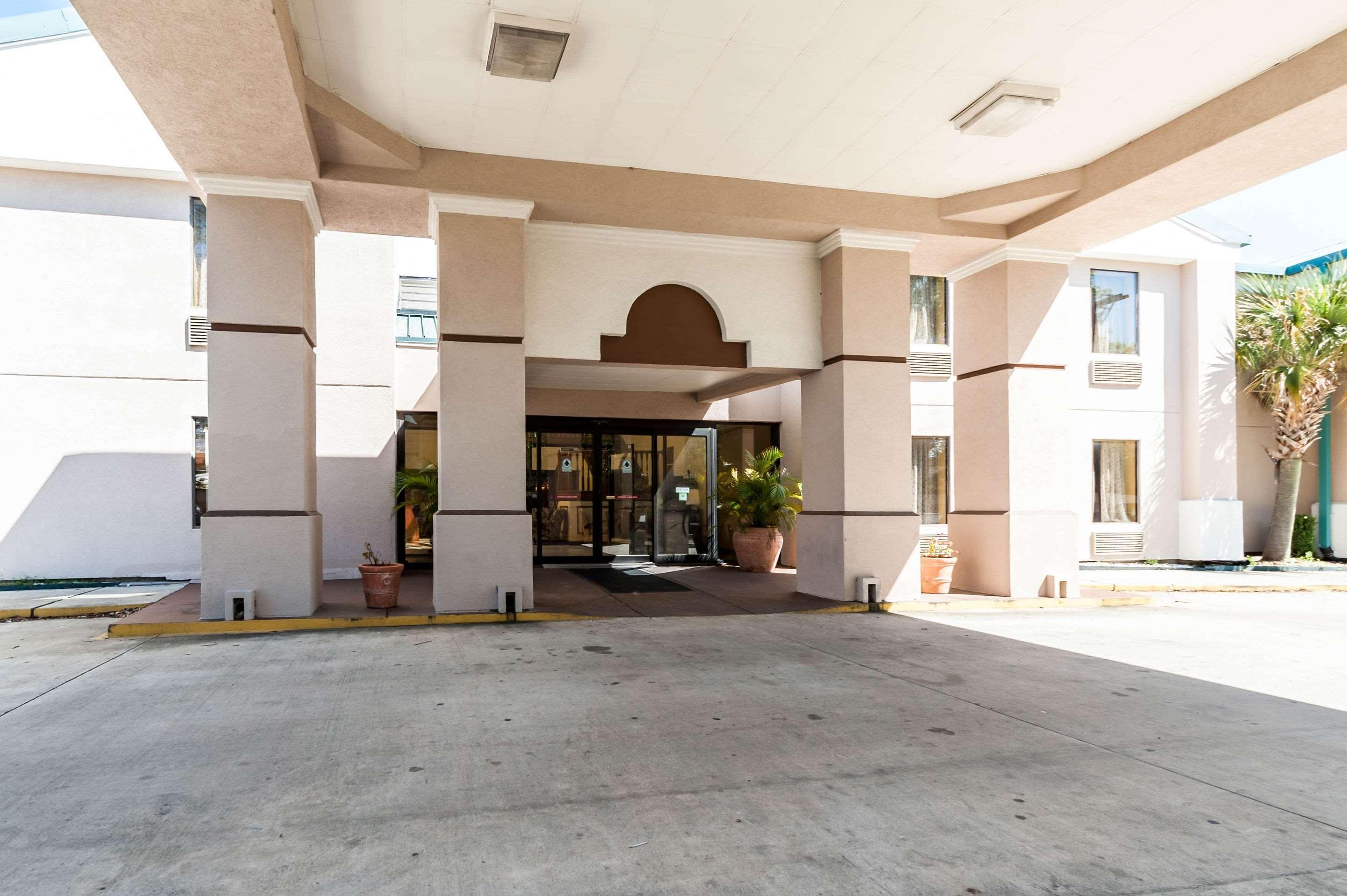 Quality Inn And Suites Lafayette Exterior photo