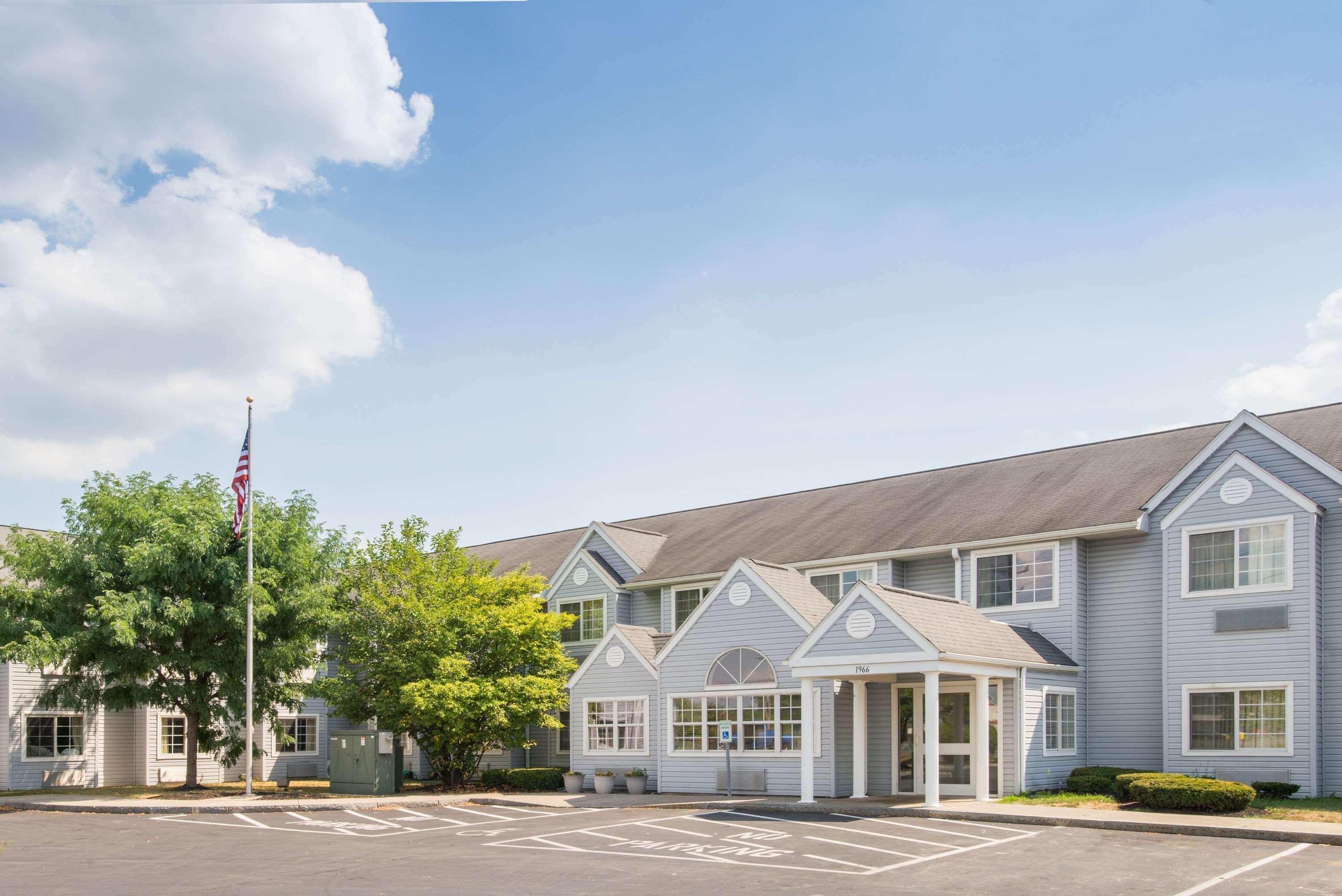 Microtel Inn & Suites By Wyndham Seneca Falls Exterior photo