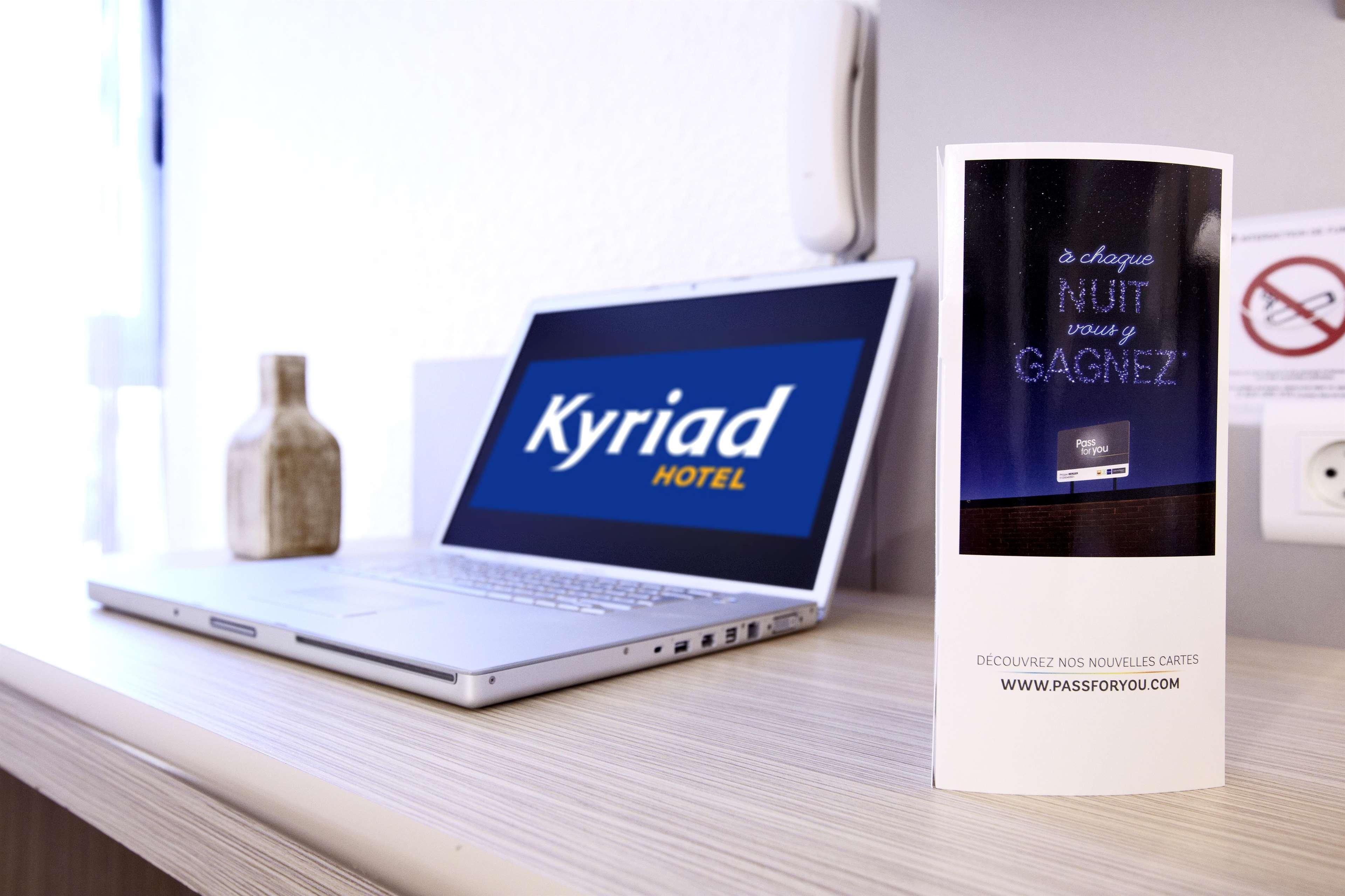Kyriad Hotel Brest Exterior photo
