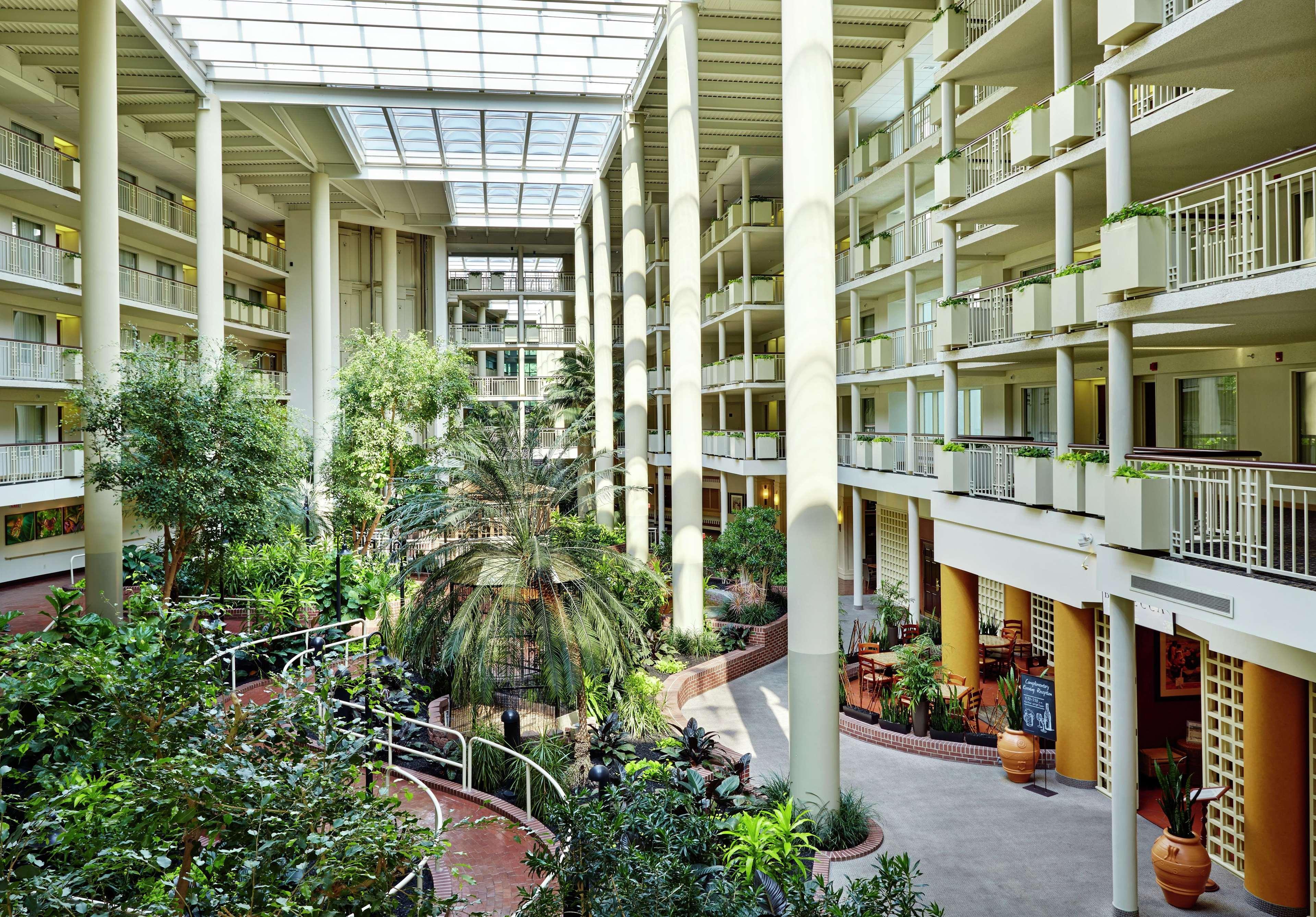 Embassy Suites Parsippany Exterior photo