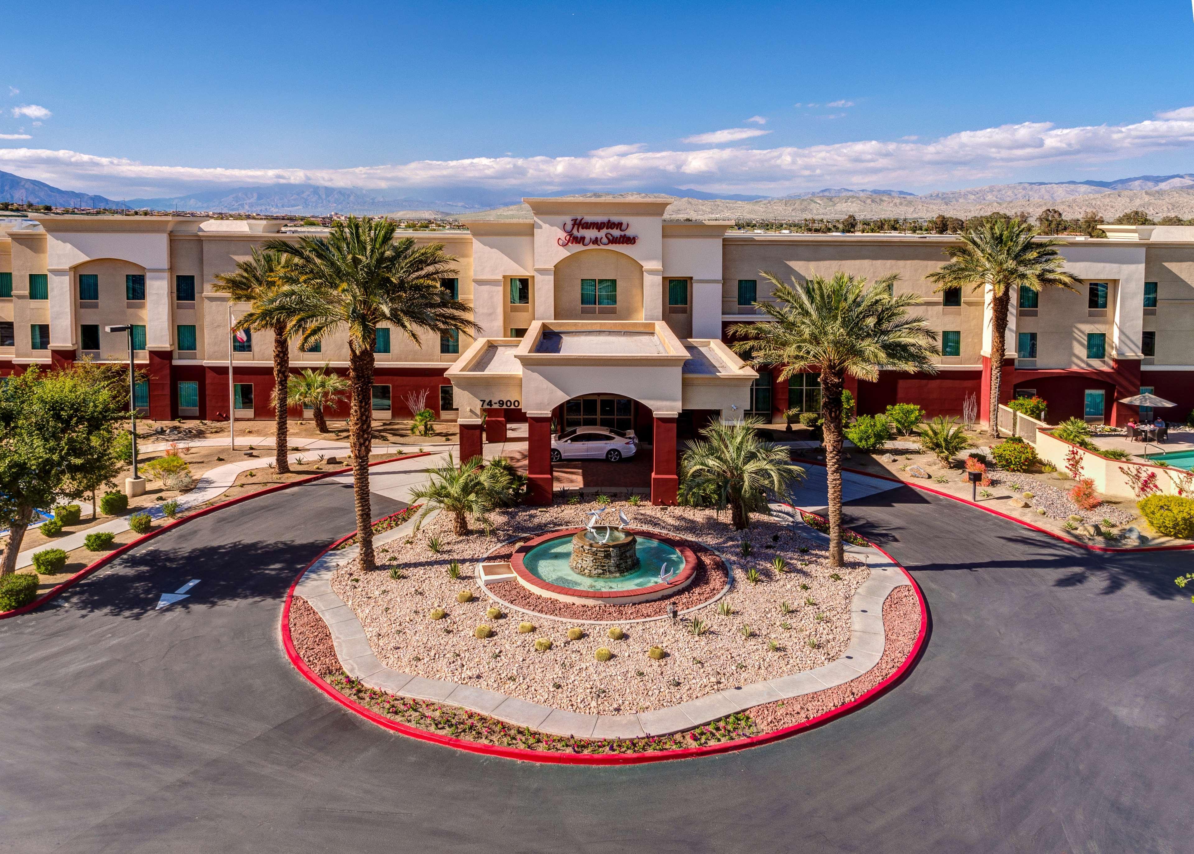 Hampton Inn & Suites Palm Desert Exterior photo