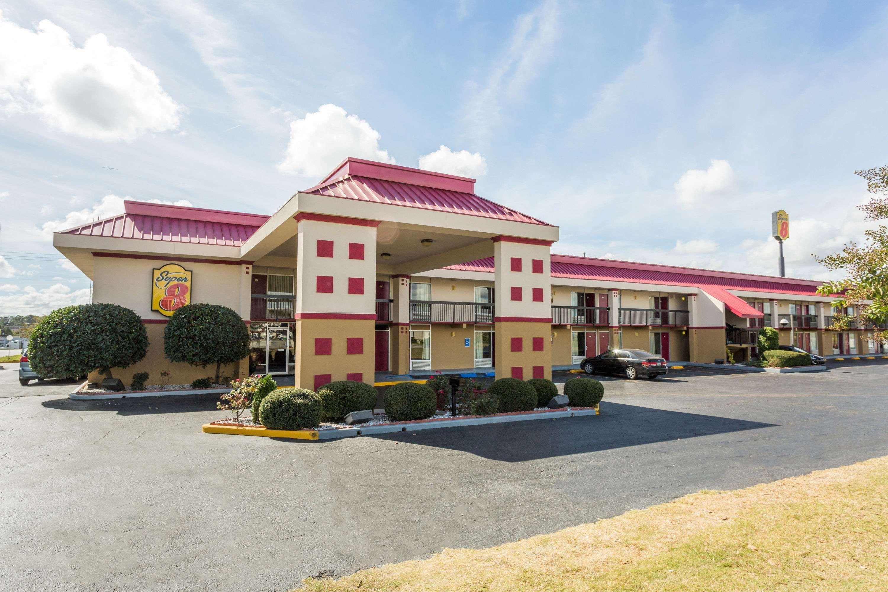 Super 8 By Wyndham Tifton Hotel Exterior photo