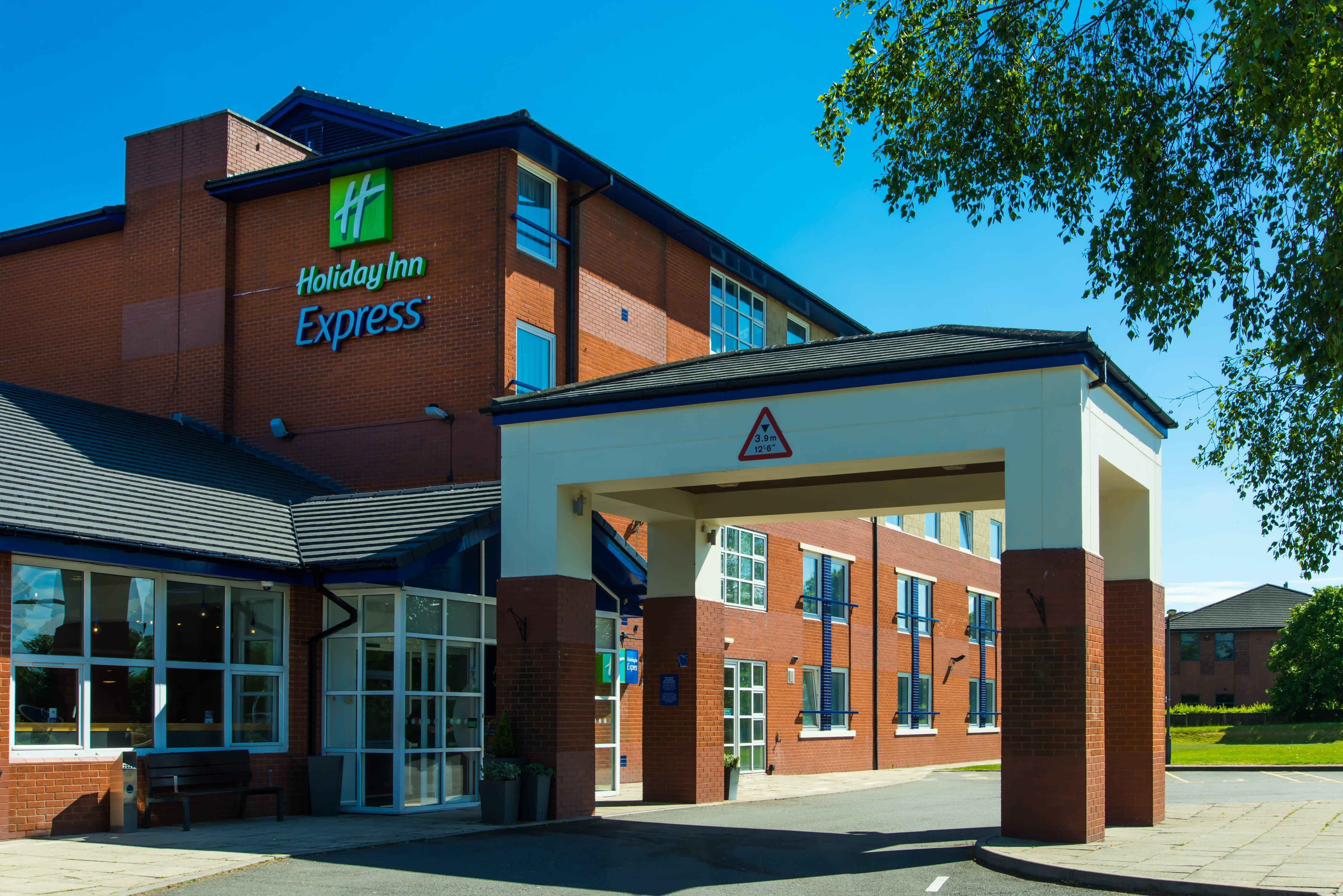 Holiday Inn Express Burton On Trent, An Ihg Hotel Exterior photo