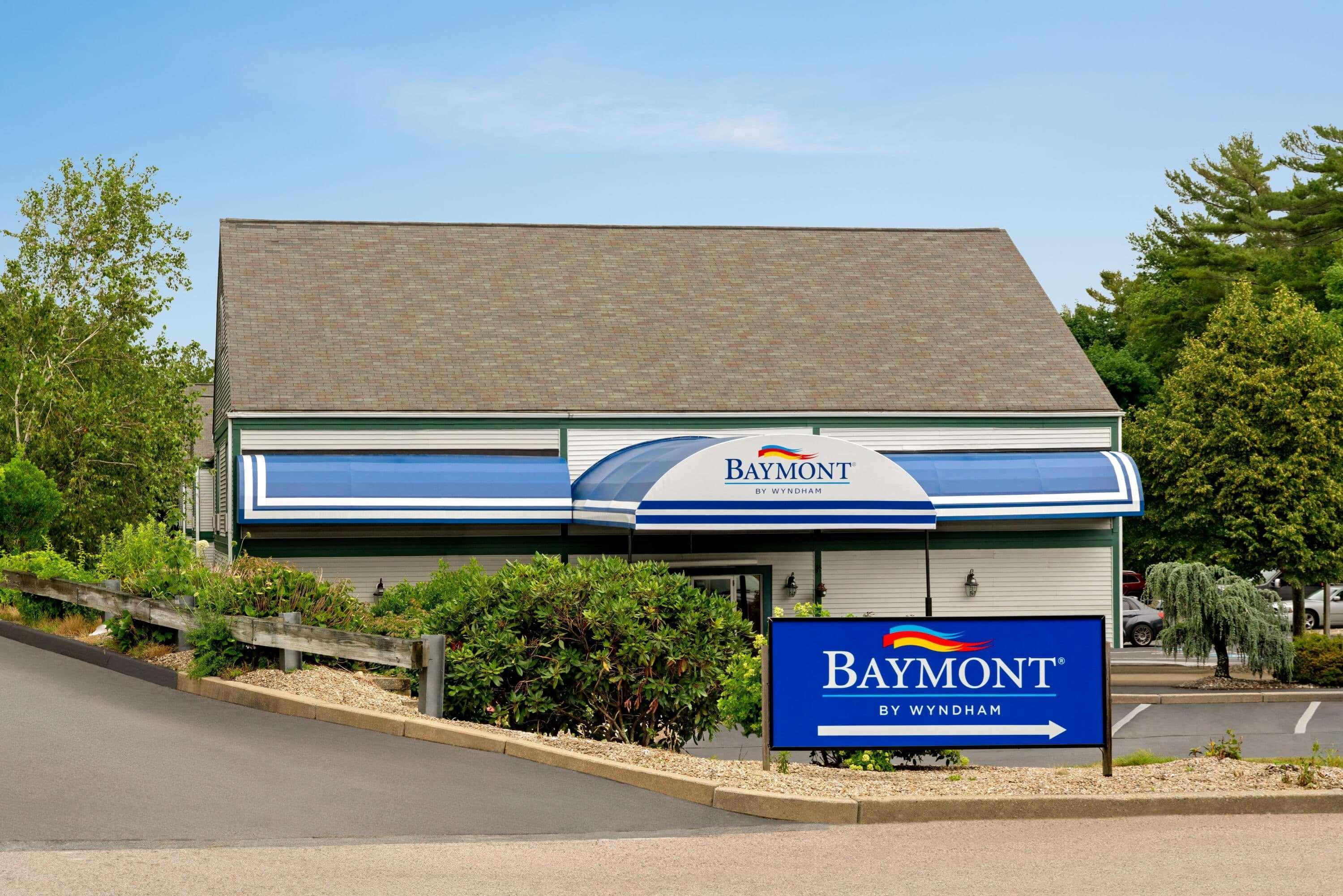 Baymont By Wyndham North Dartmouth Hotel Exterior photo