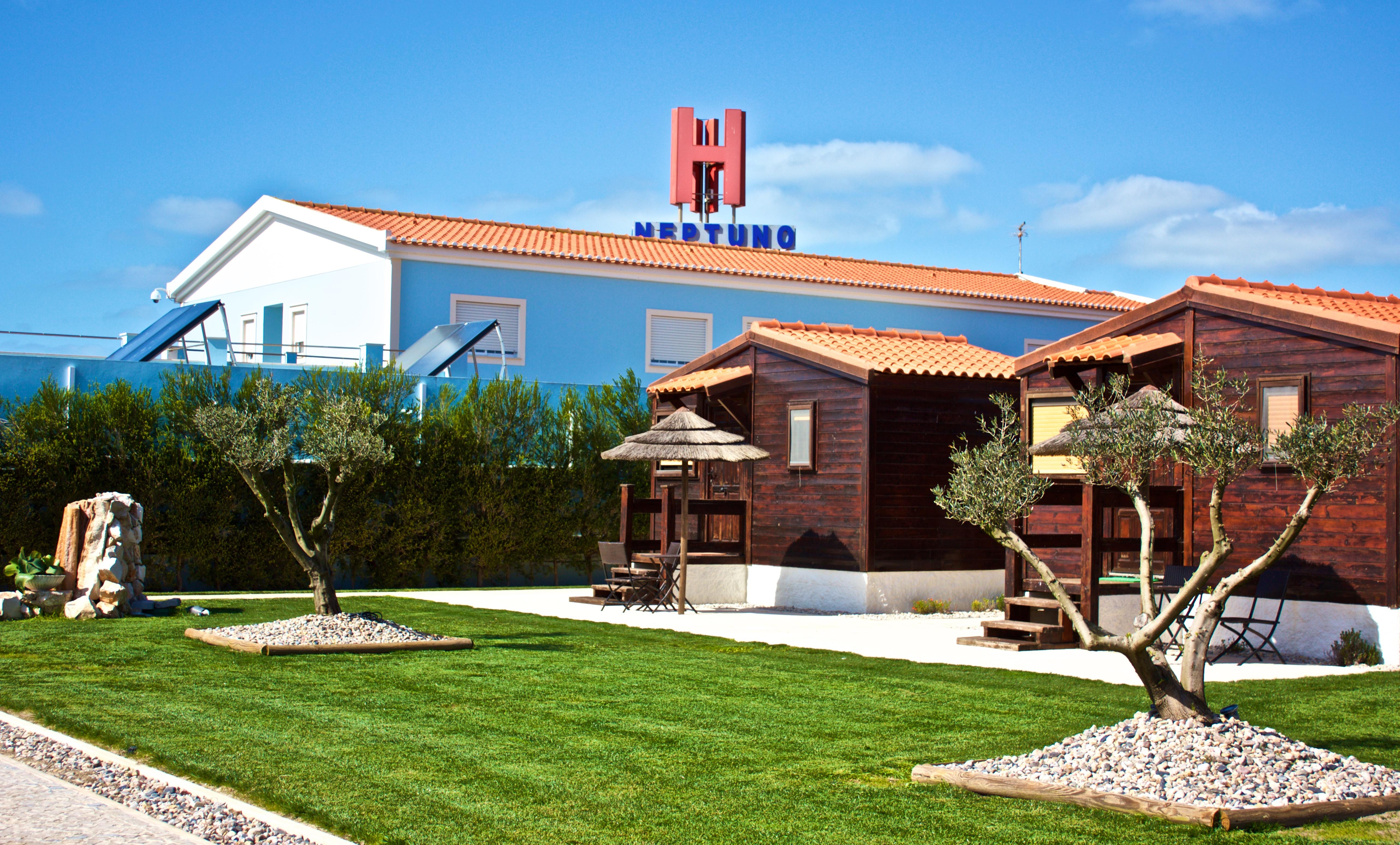 Hotel Neptuno Atouguia Da Baleia Exterior photo